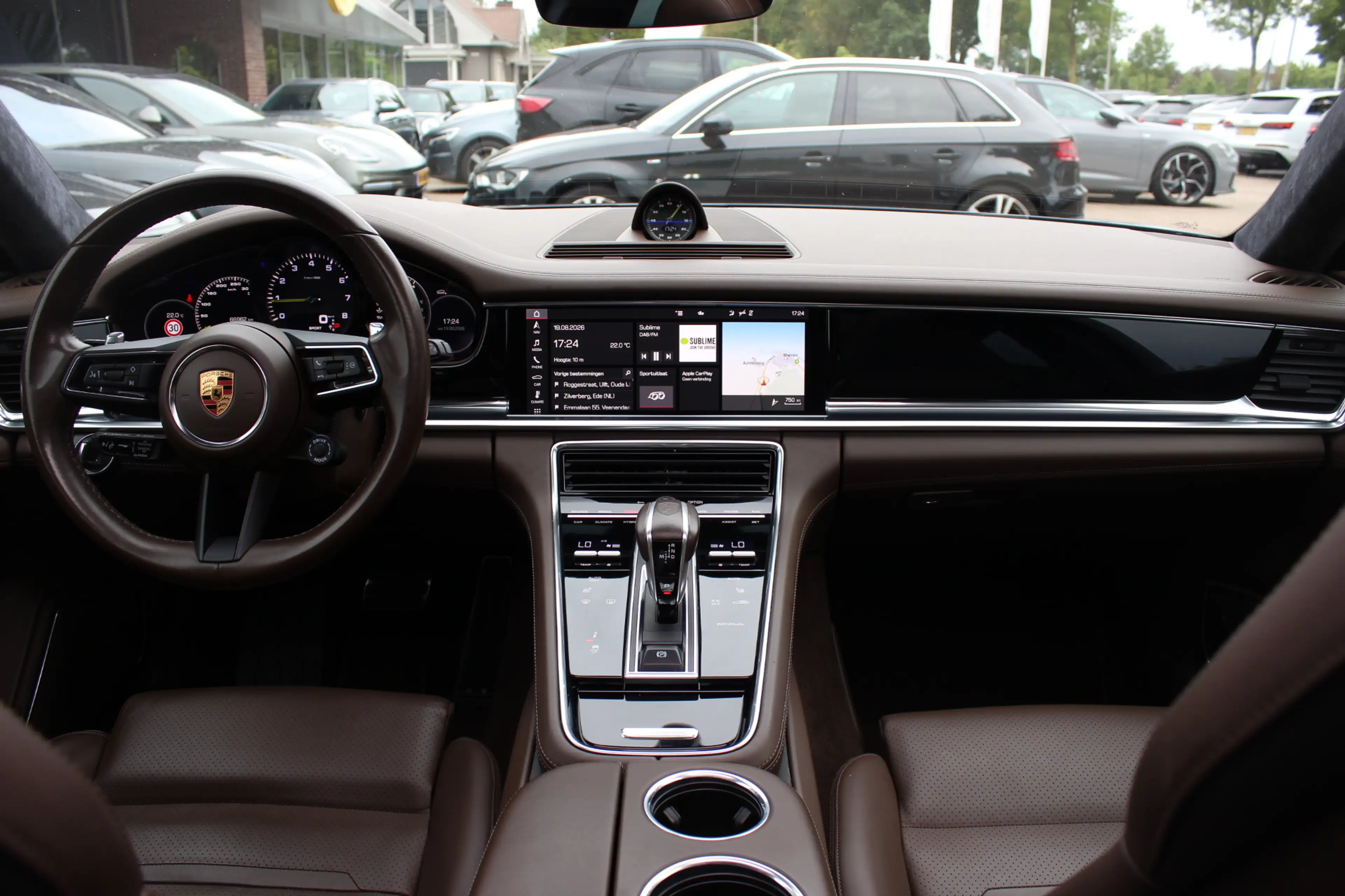 Porsche Panamera Sport Turismo 2.9 4S E-Hybrid / Panoramadak / 360C — photo 2