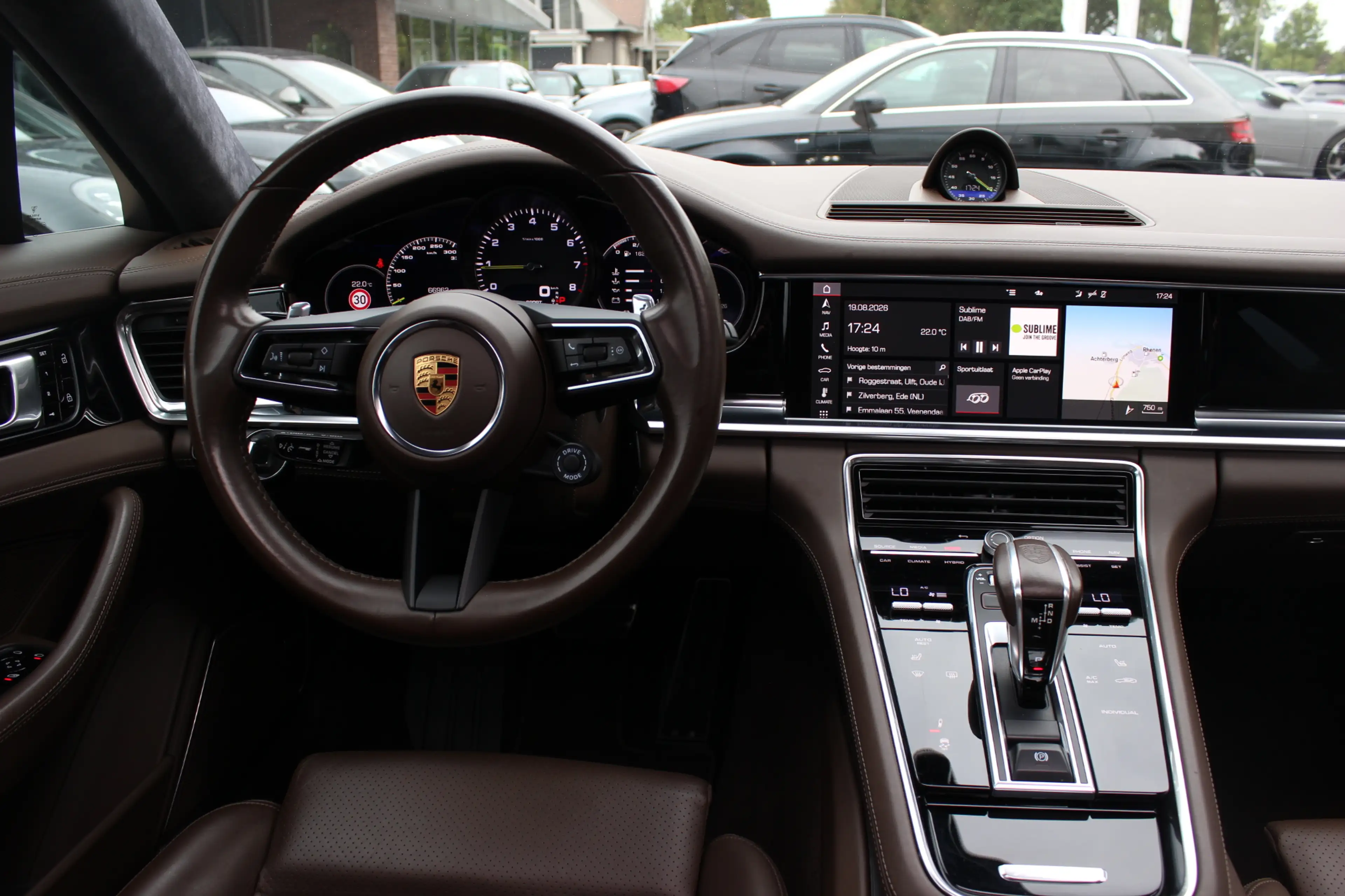 Porsche Panamera Sport Turismo 2.9 4S E-Hybrid / Panoramadak / 360C — photo 9