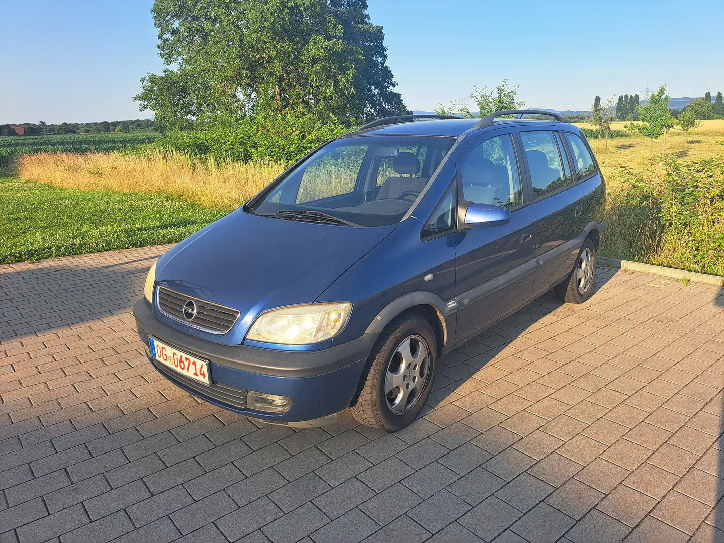 Opel Zafira 1.8 Elegance Blauw - 1