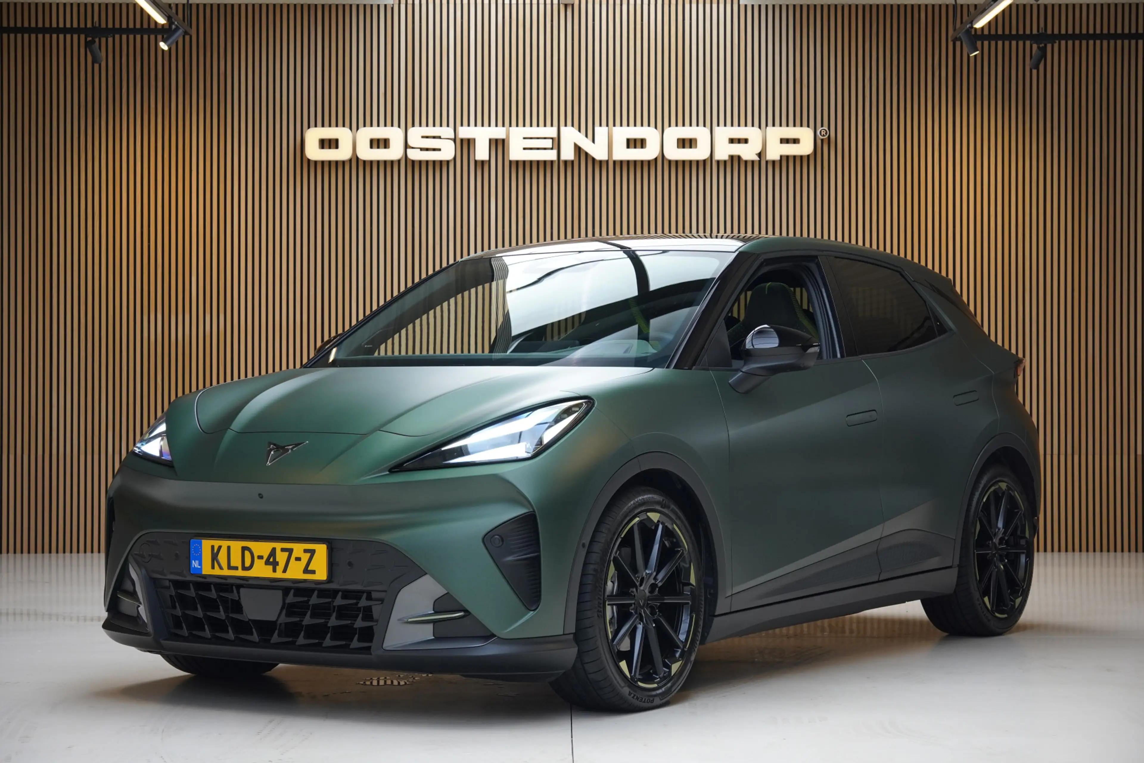 CUPRA Raval VZ/225pk Rebel 56 kWh|2026|Pano|Topsport-stoelen+M — photo 2