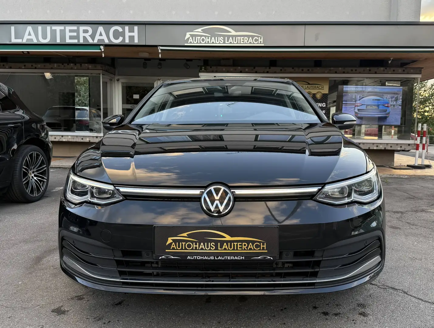 Volkswagen Golf Style 1,5 TSIe DSG *1.BESITZ *34.000KM *AMBIENTE *APP *SHZ *ACC Schwarz - 2