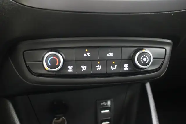 Opel Crossland view 24