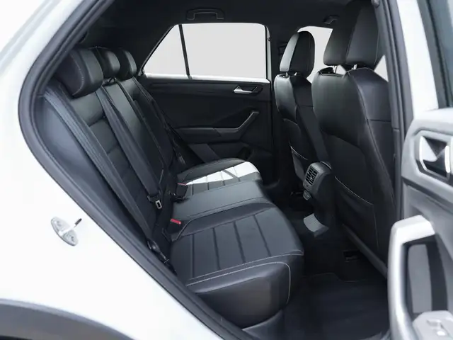 Volkswagen T-Roc view 13