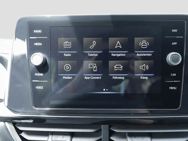 Volkswagen T-Roc view 15