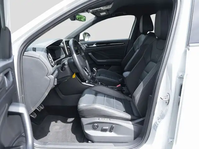 Volkswagen T-Roc view 9