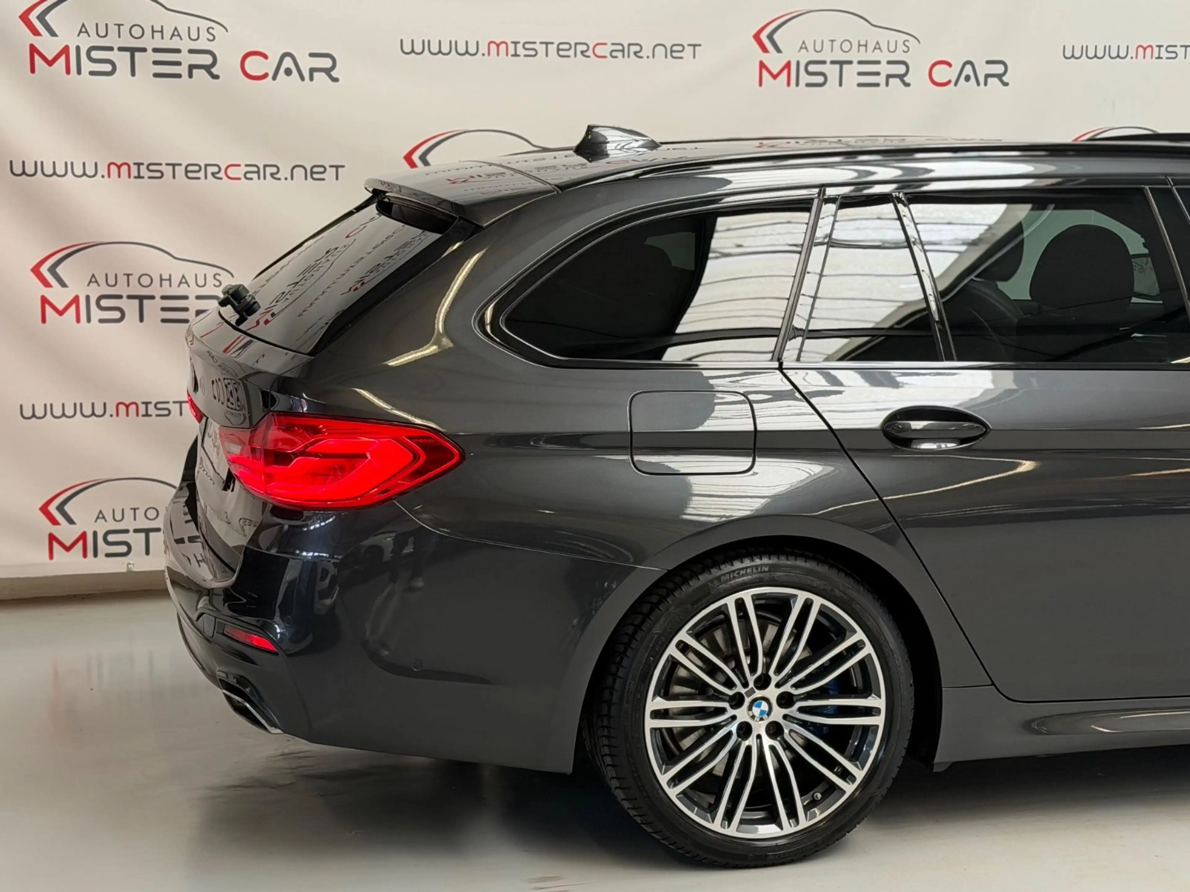BMW 540 i xDrive M Sport PANO/LASER/HUD/360/H&K/1HAND — photo 6