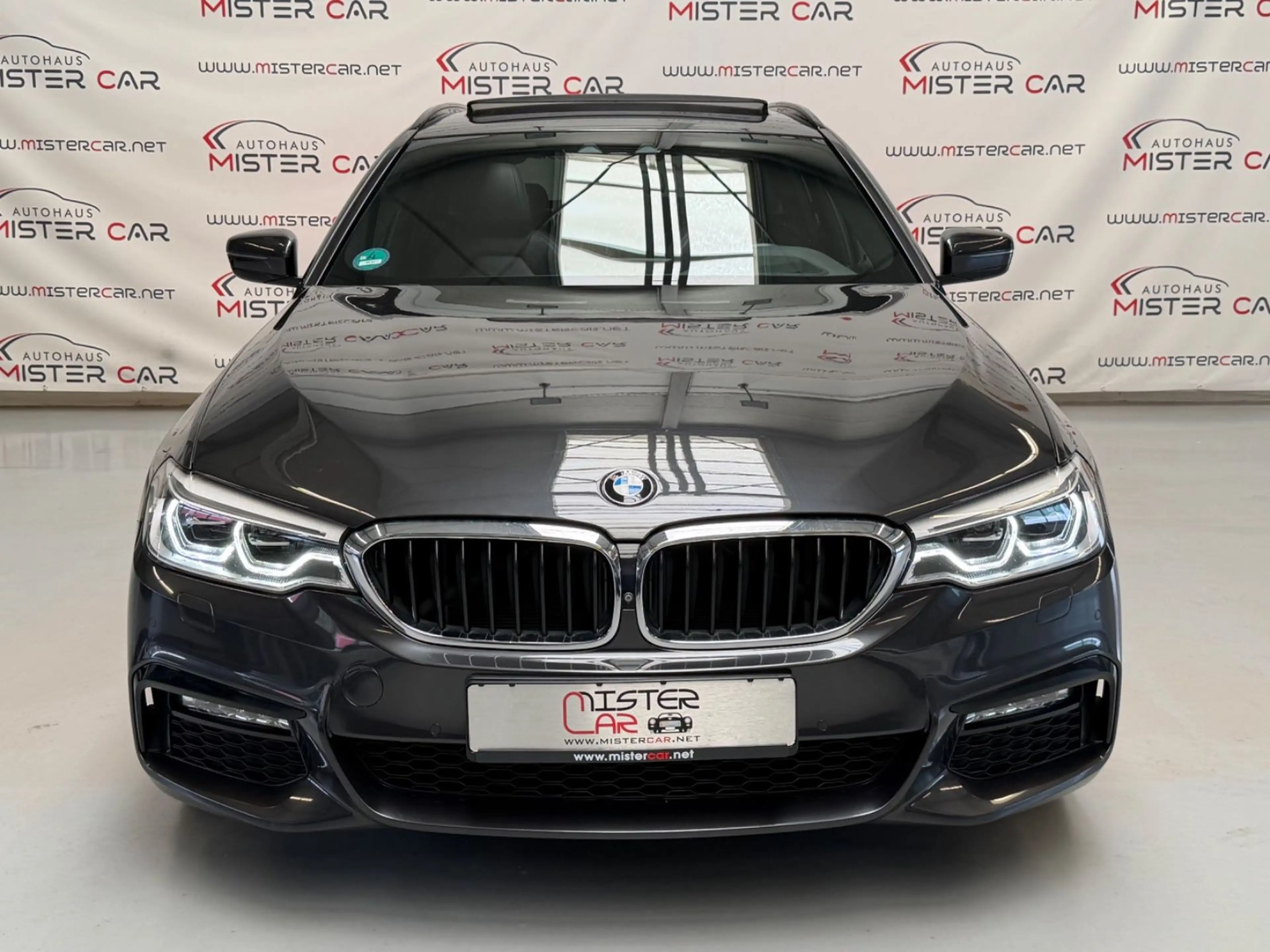 BMW 540 i xDrive M Sport PANO/LASER/HUD/360/H&K/1HAND — photo 10
