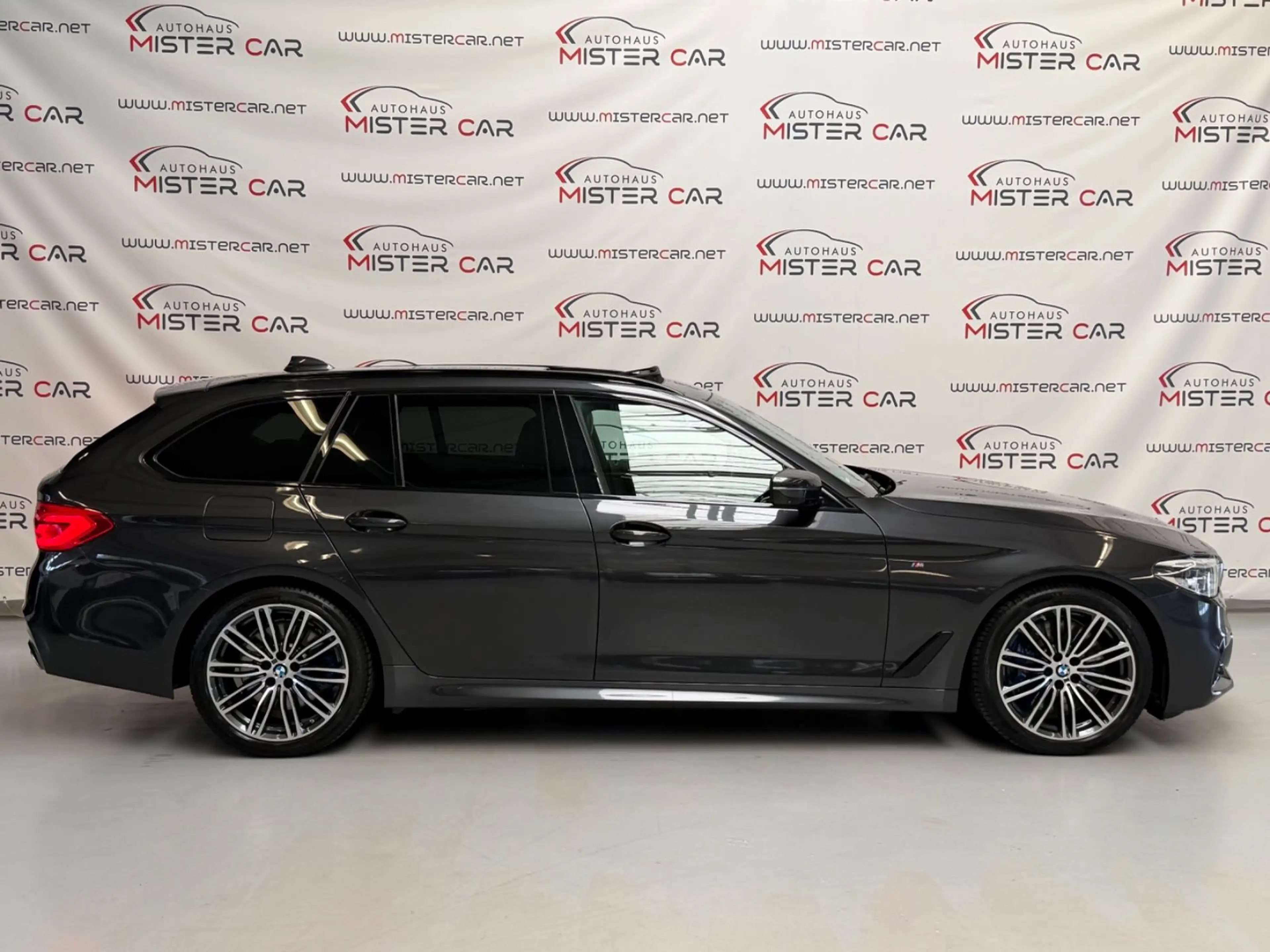 BMW 540 i xDrive M Sport PANO/LASER/HUD/360/H&K/1HAND — photo 5
