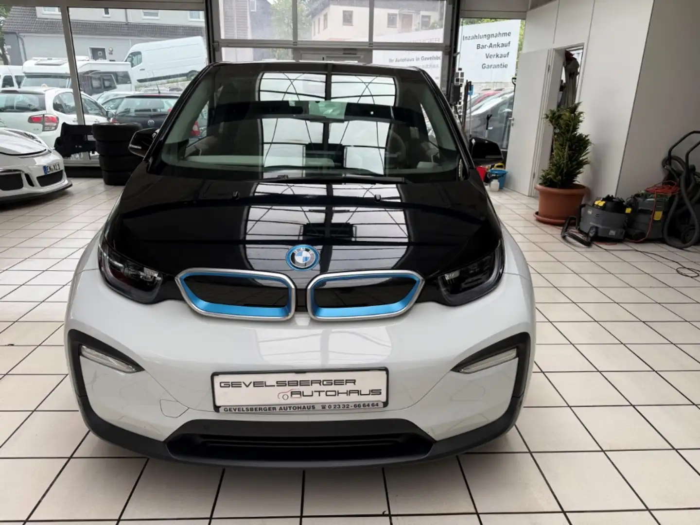 BMW i3 Park-Assistent Panodach Navi HarmanKardon LED Klim Weiß - 2