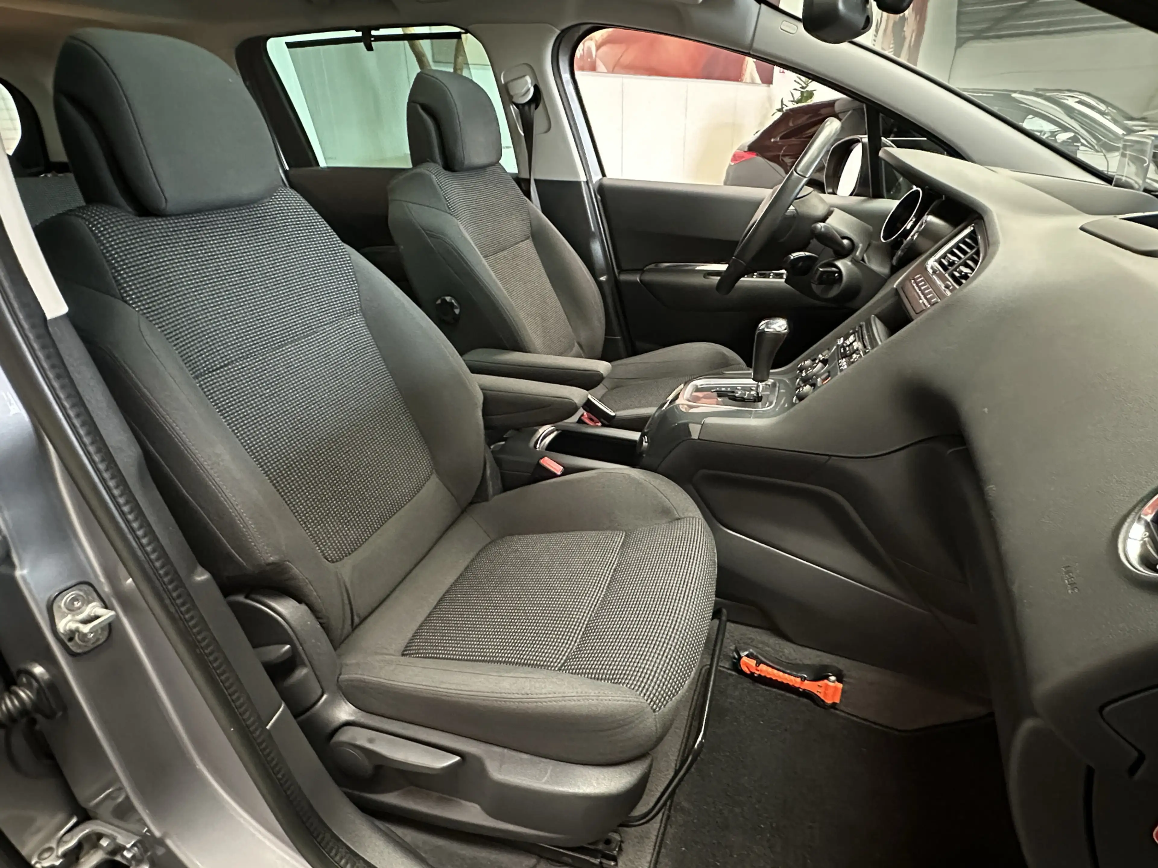 Peugeot 5008 1.6 THP ALLURE 7PERSOONS AUTOMAAT PANORAMADAK HEAD — photo 16
