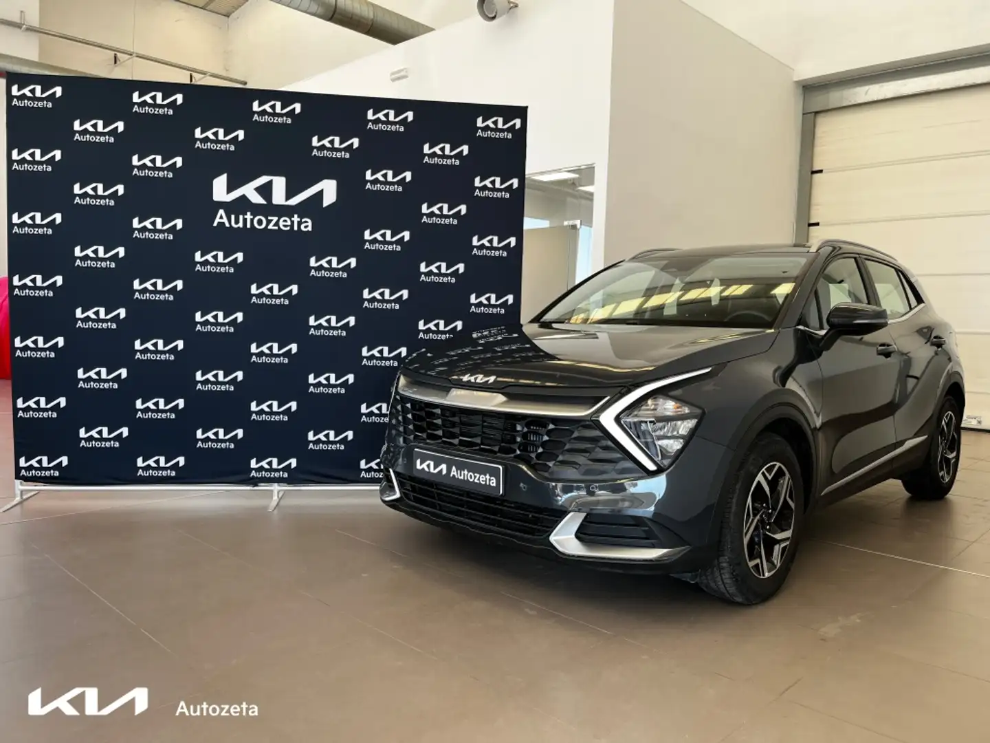 Kia Sportage 1.6 T-GDi MHEV Business DCT 4x2 160 Negro - 1