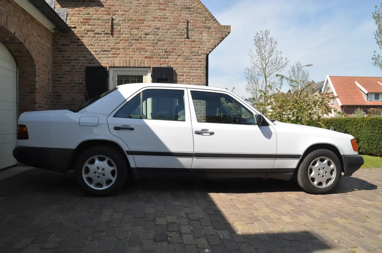 Mercedes-Benz 250 Diesel Automaat Airco MRB-vrij, foto 7