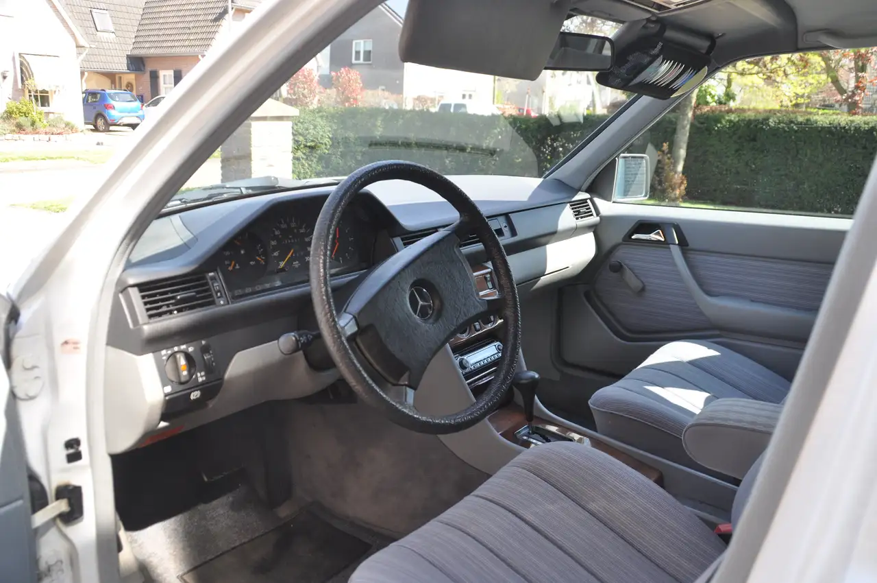 Mercedes-Benz 250 Diesel Automaat Airco MRB-vrij, foto 11