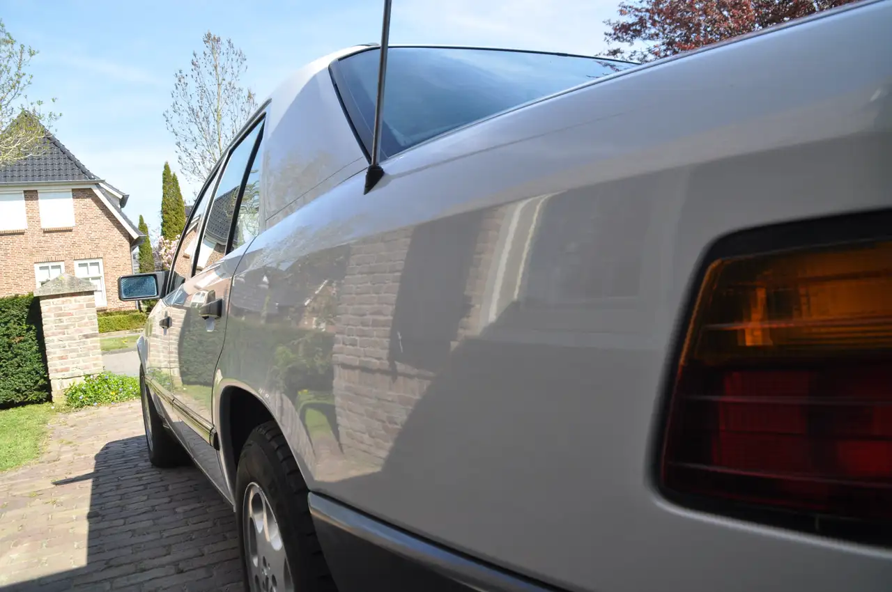 Mercedes-Benz 250 Diesel Automaat Airco MRB-vrij, foto 5