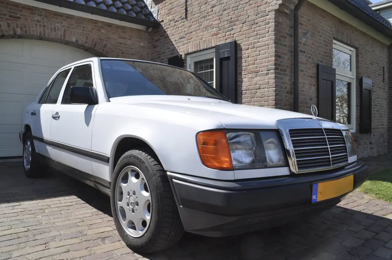 Mercedes-Benz 250 Diesel Automaat Airco MRB-vrij, foto 2