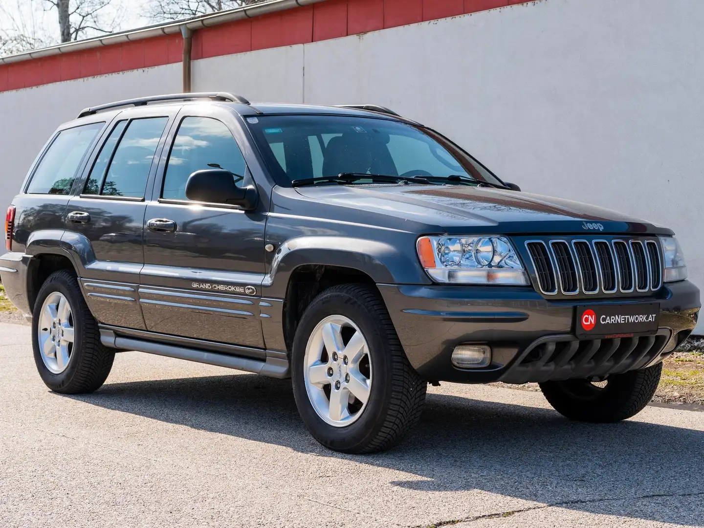 Jeep Grand Cherokee Grand Cherokee 4,7 V8 Overland Grau - 1