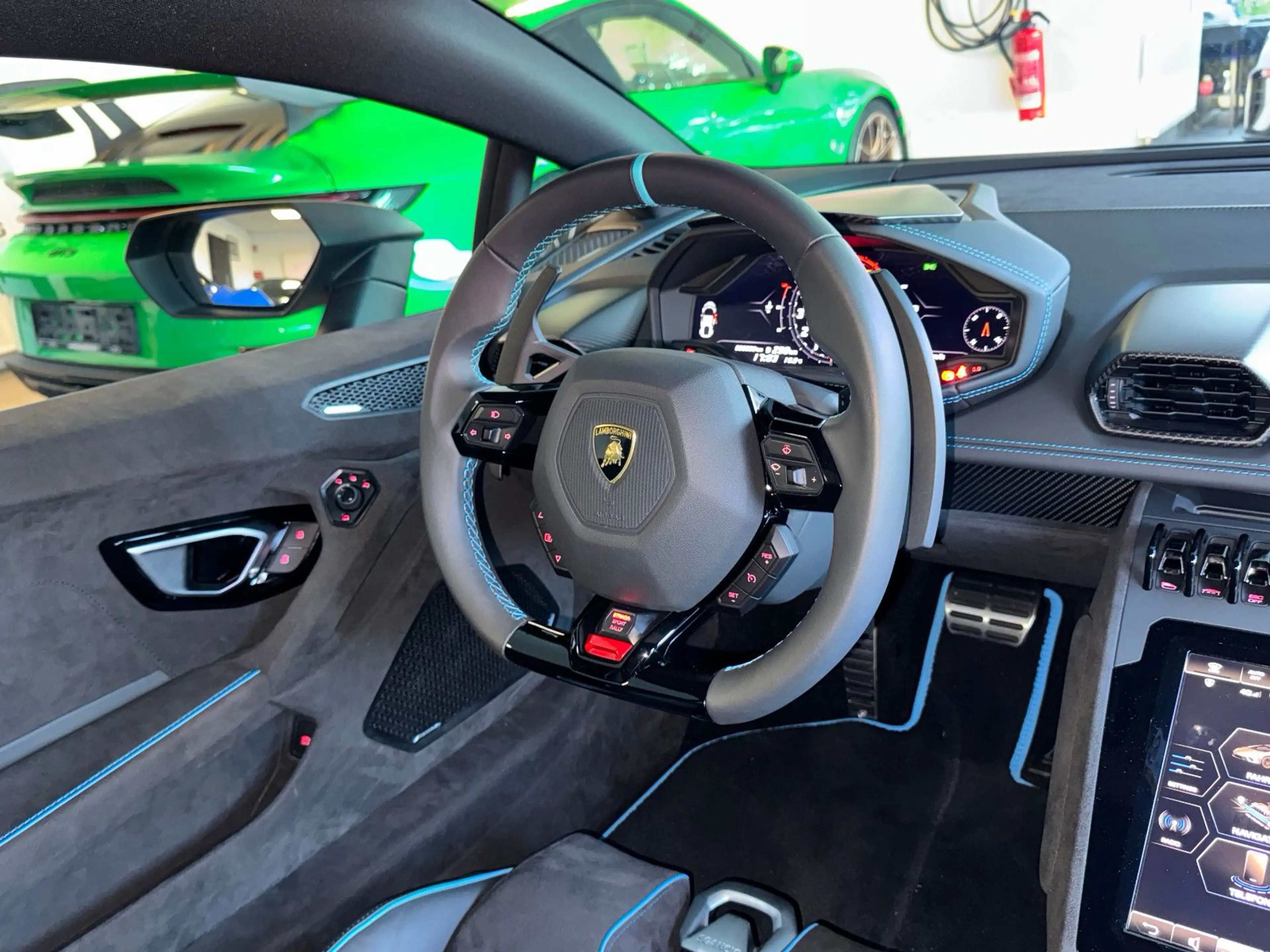 Lamborghini Huracán Sterrato Blu-Arione-Matt Sensonum — photo 10