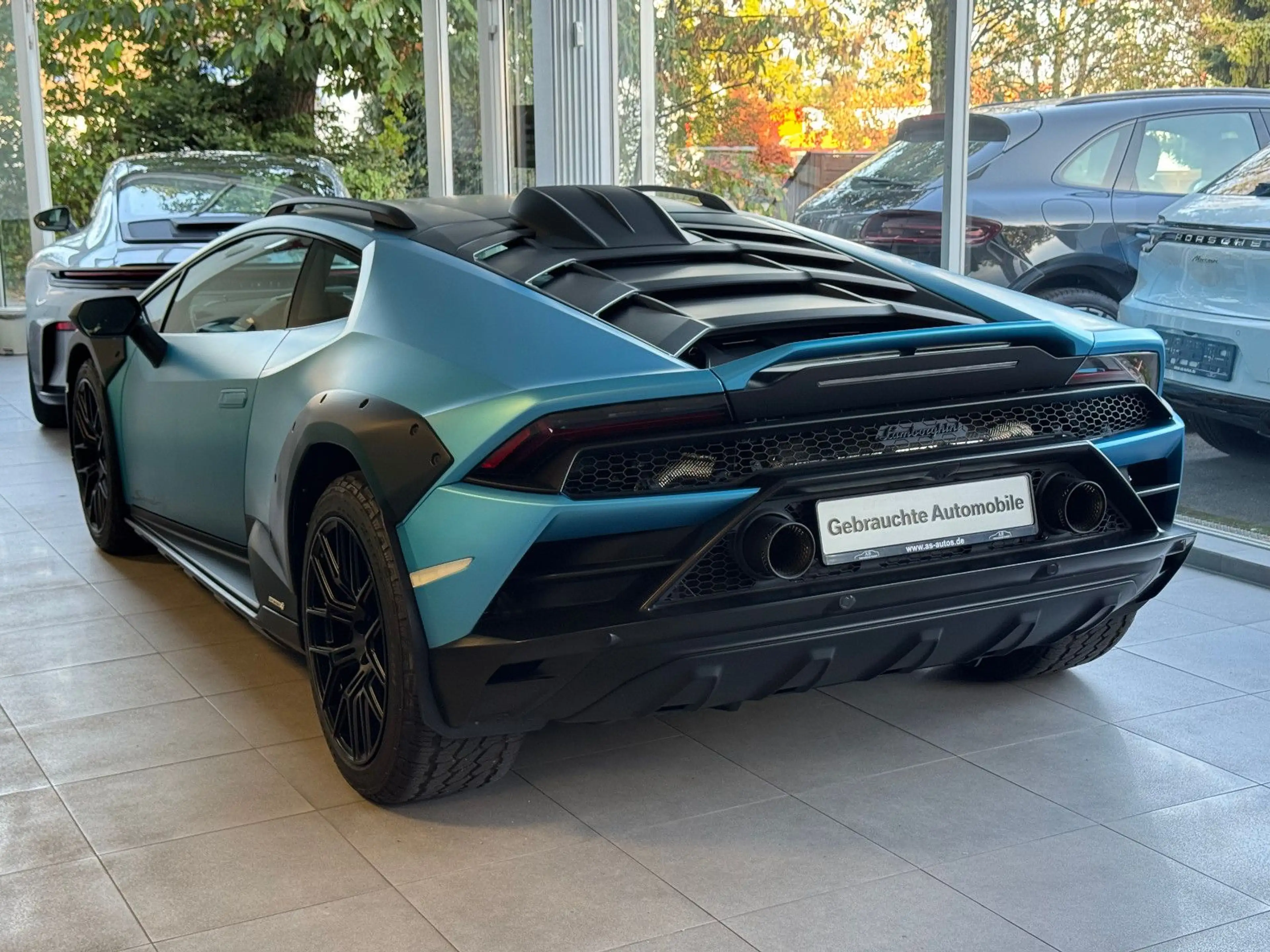 Lamborghini Huracán Sterrato Blu-Arione-Matt Sensonum — photo 7