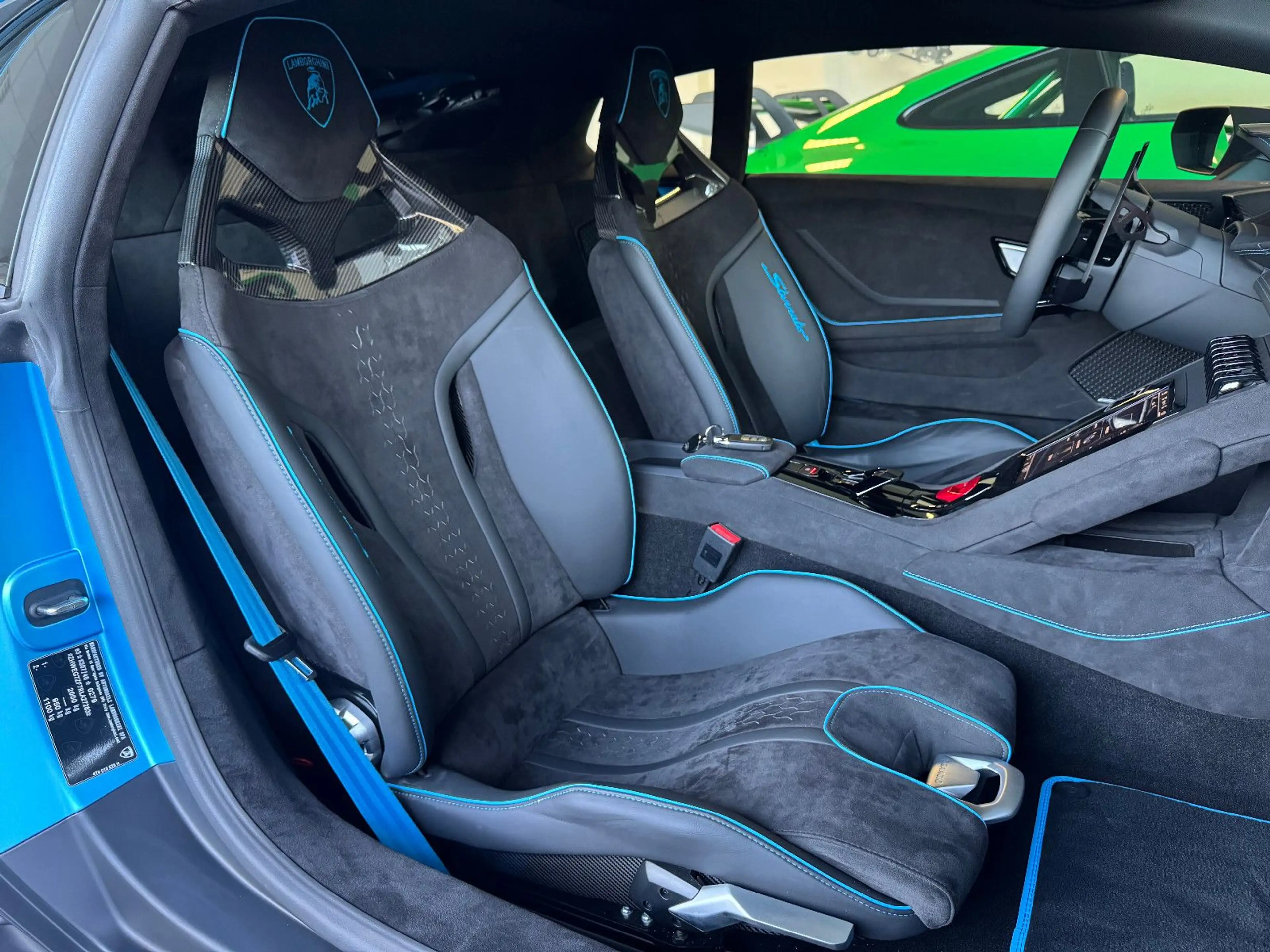 Lamborghini Huracán Sterrato Blu-Arione-Matt Sensonum — photo 13