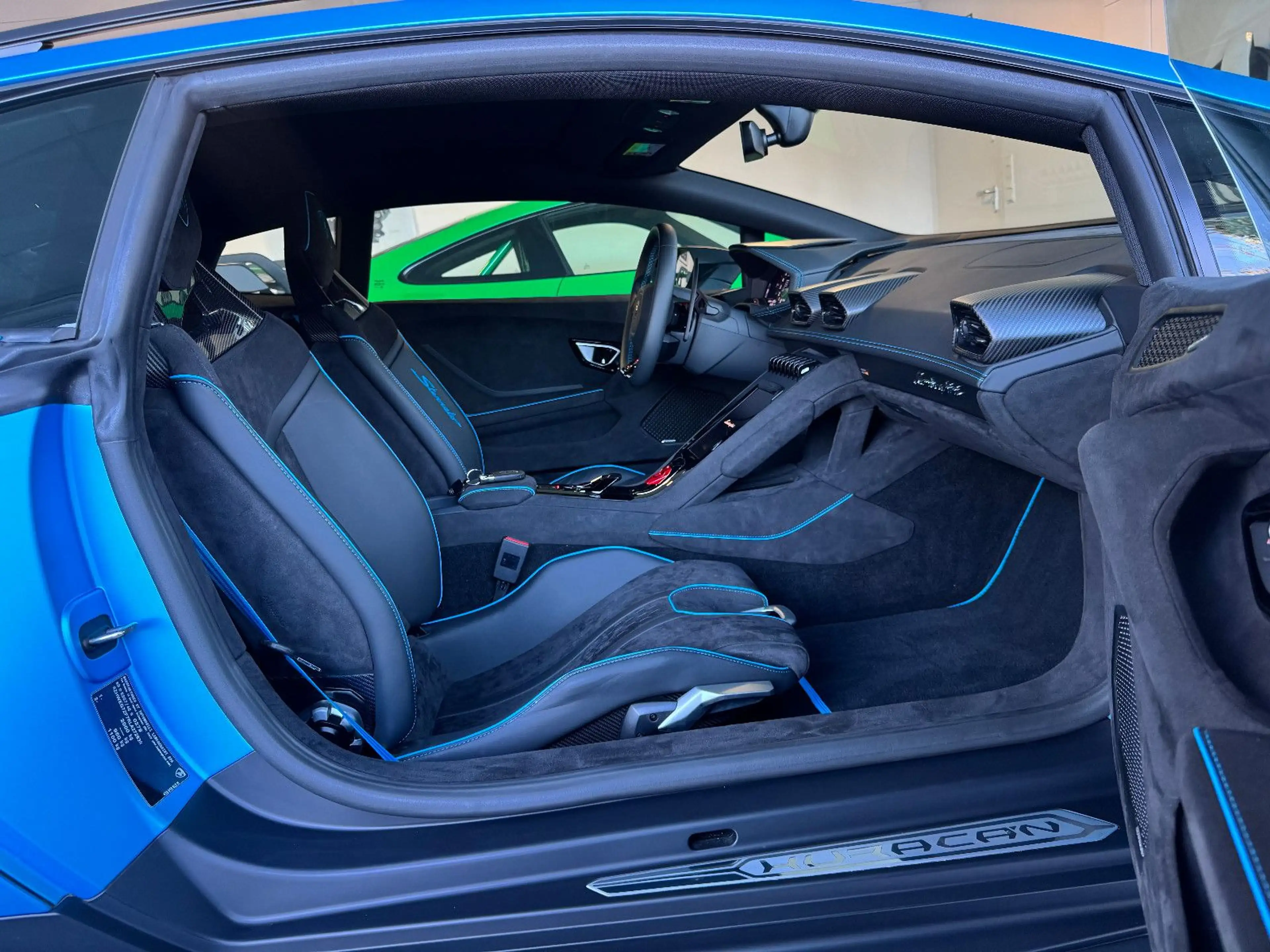 Lamborghini Huracán Sterrato Blu-Arione-Matt Sensonum — photo 12
