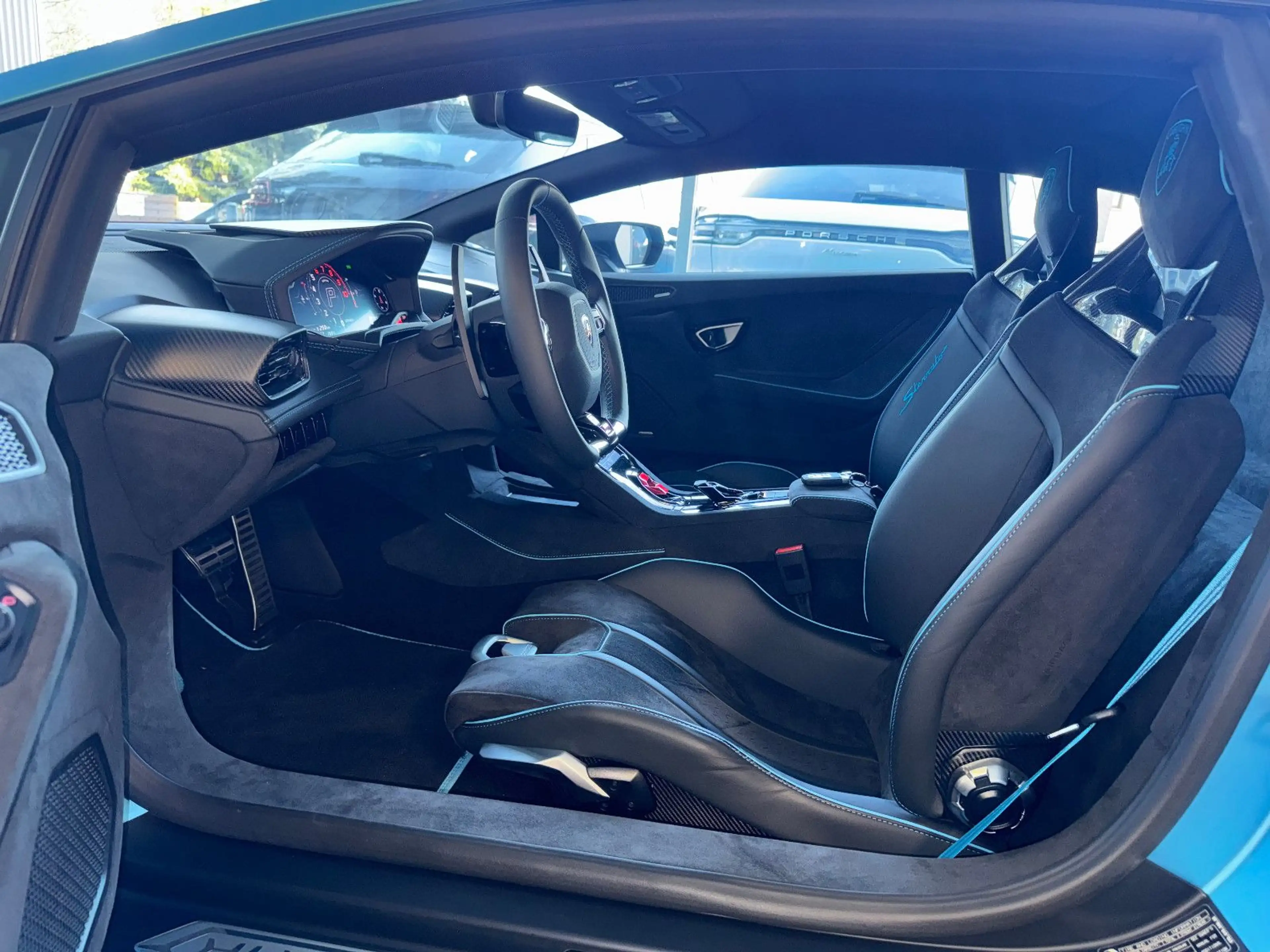 Lamborghini Huracán Sterrato Blu-Arione-Matt Sensonum — photo 8