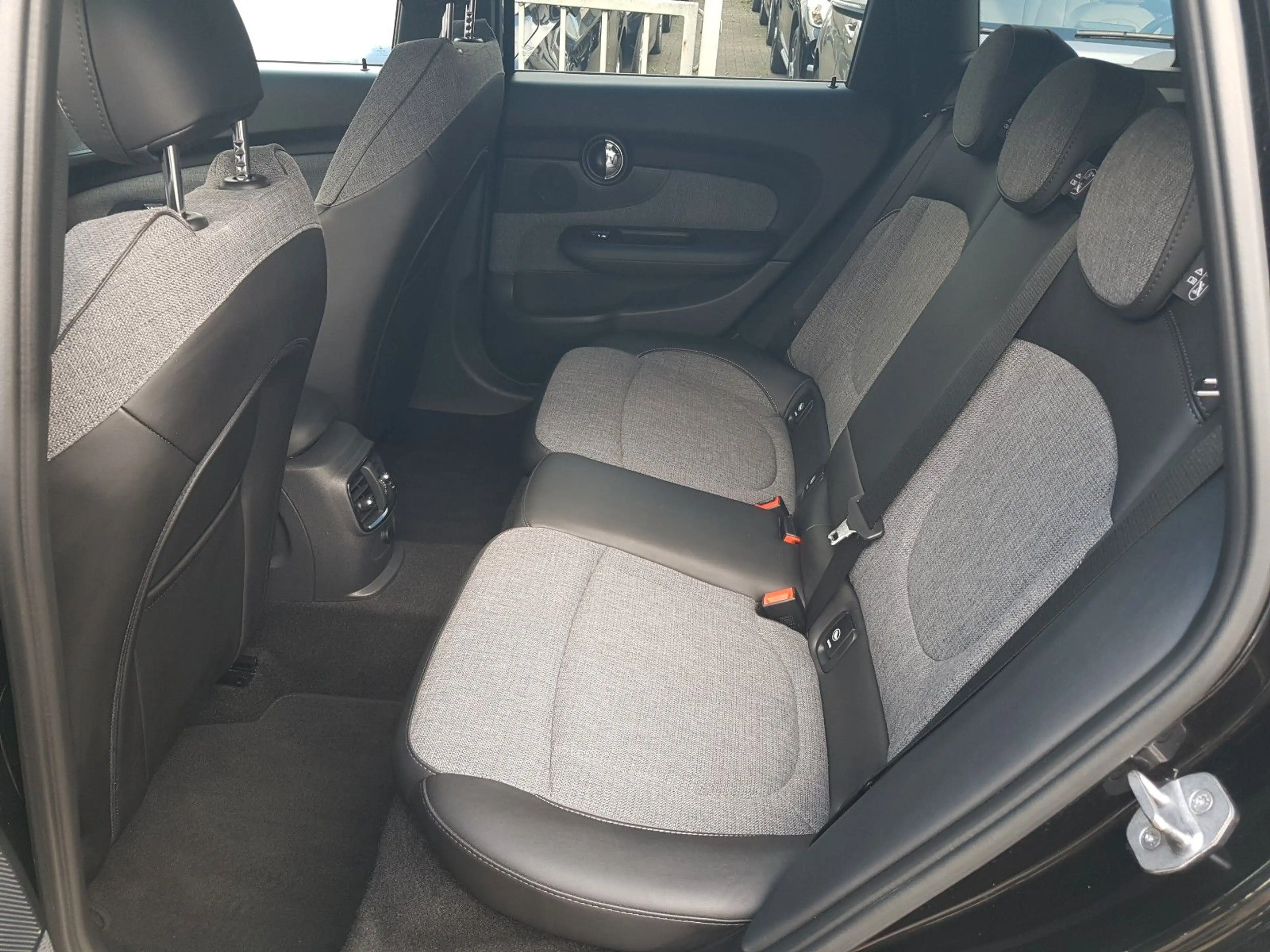 MINI One Clubman Pepper T-Leder Panorama LED Sitzhzg. — photo 14