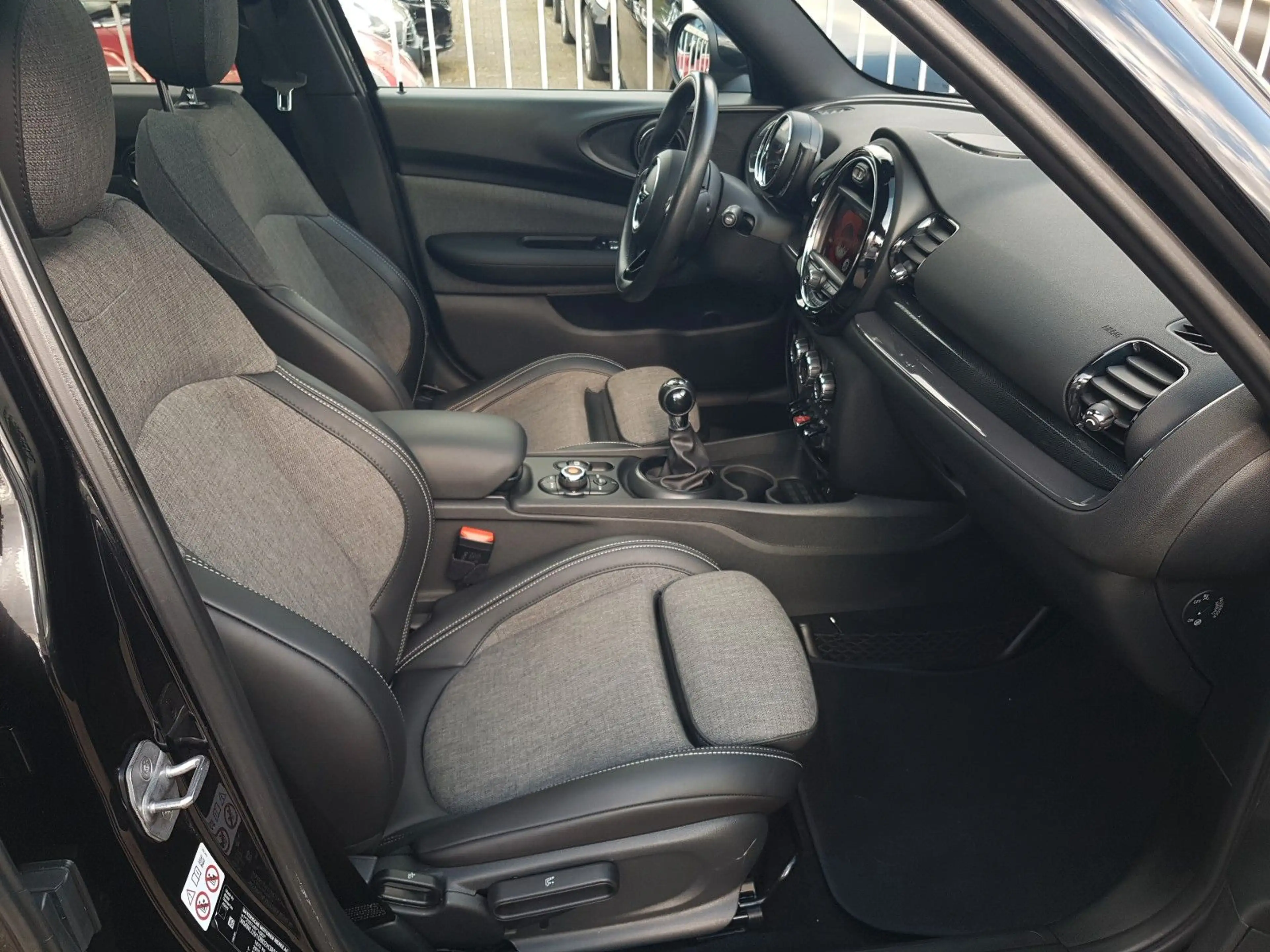 MINI One Clubman Pepper T-Leder Panorama LED Sitzhzg. — photo 12