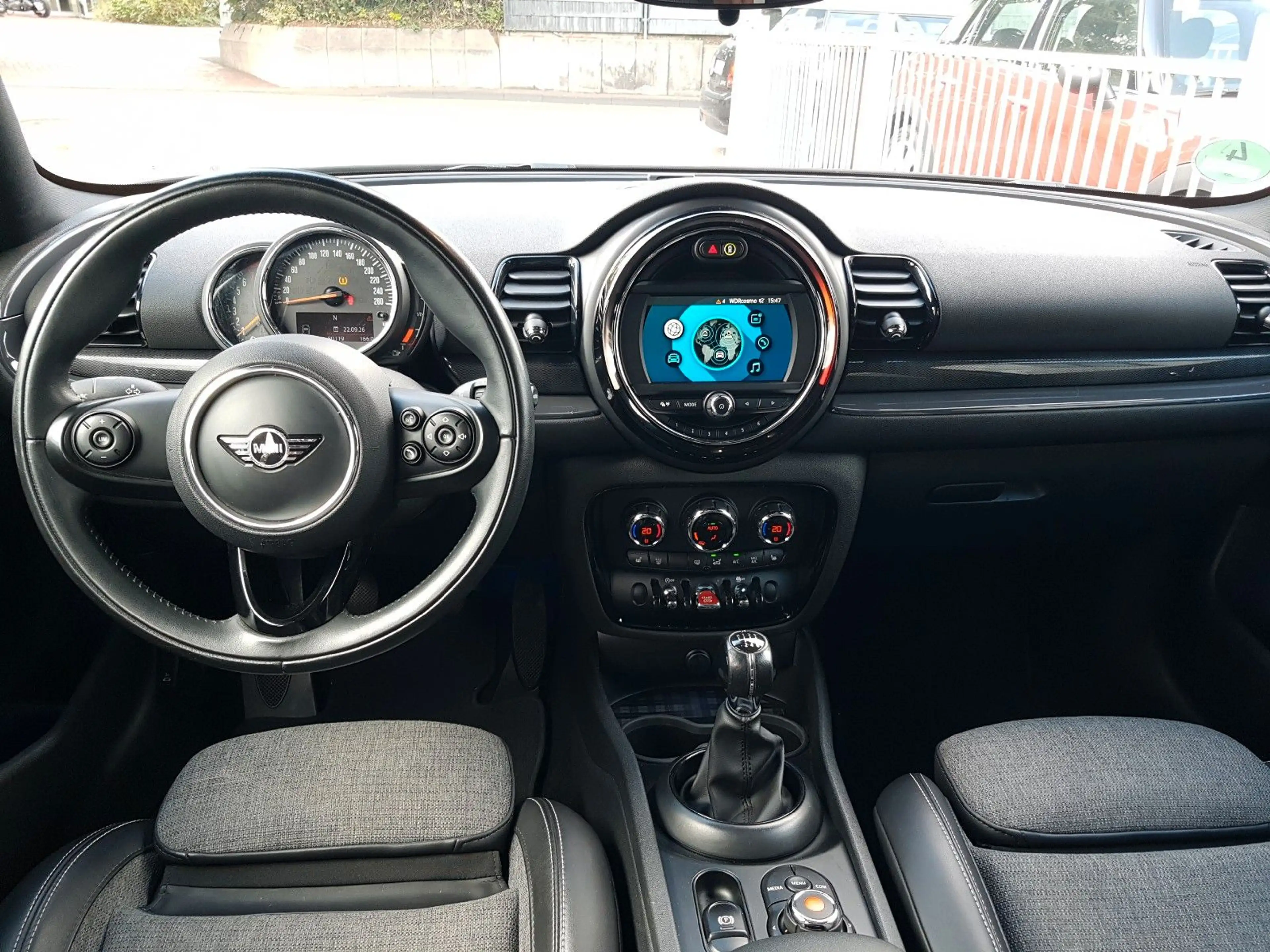MINI One Clubman Pepper T-Leder Panorama LED Sitzhzg. — photo 15
