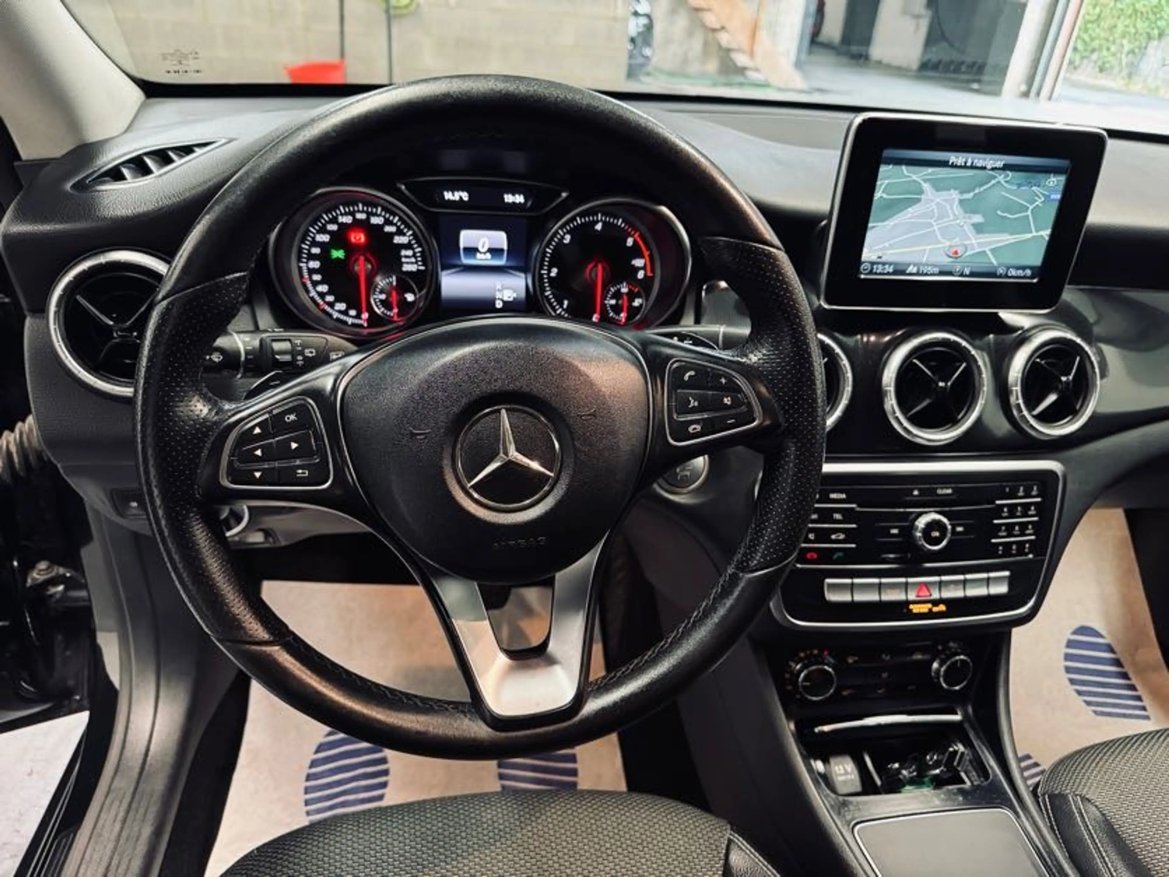 Mercedes-Benz CLA 180 CLA 180 d — photo 15