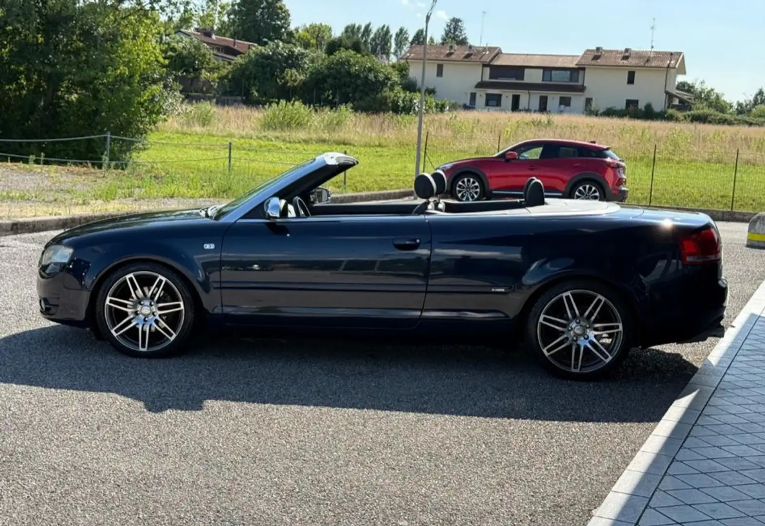 Audi A4 Cabrio 2.0 tdi 140 CV S line - 1