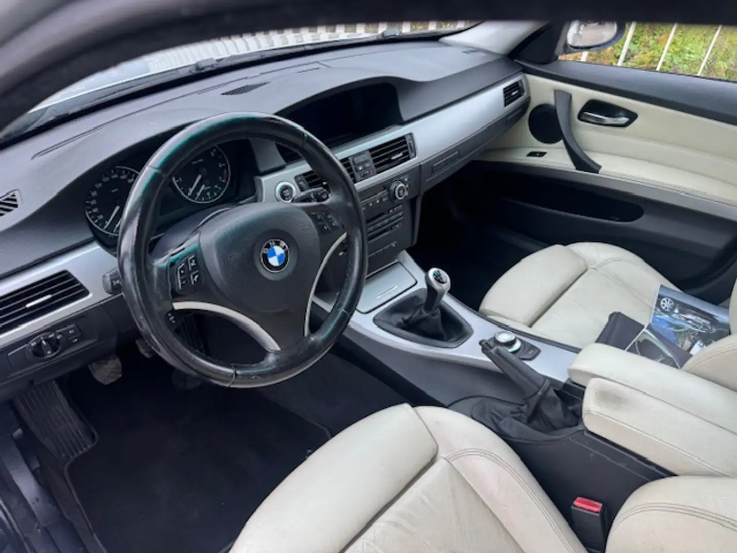 BMW 318 3-serie Touring 318i High Executive Auto verkeert Grijs - 2