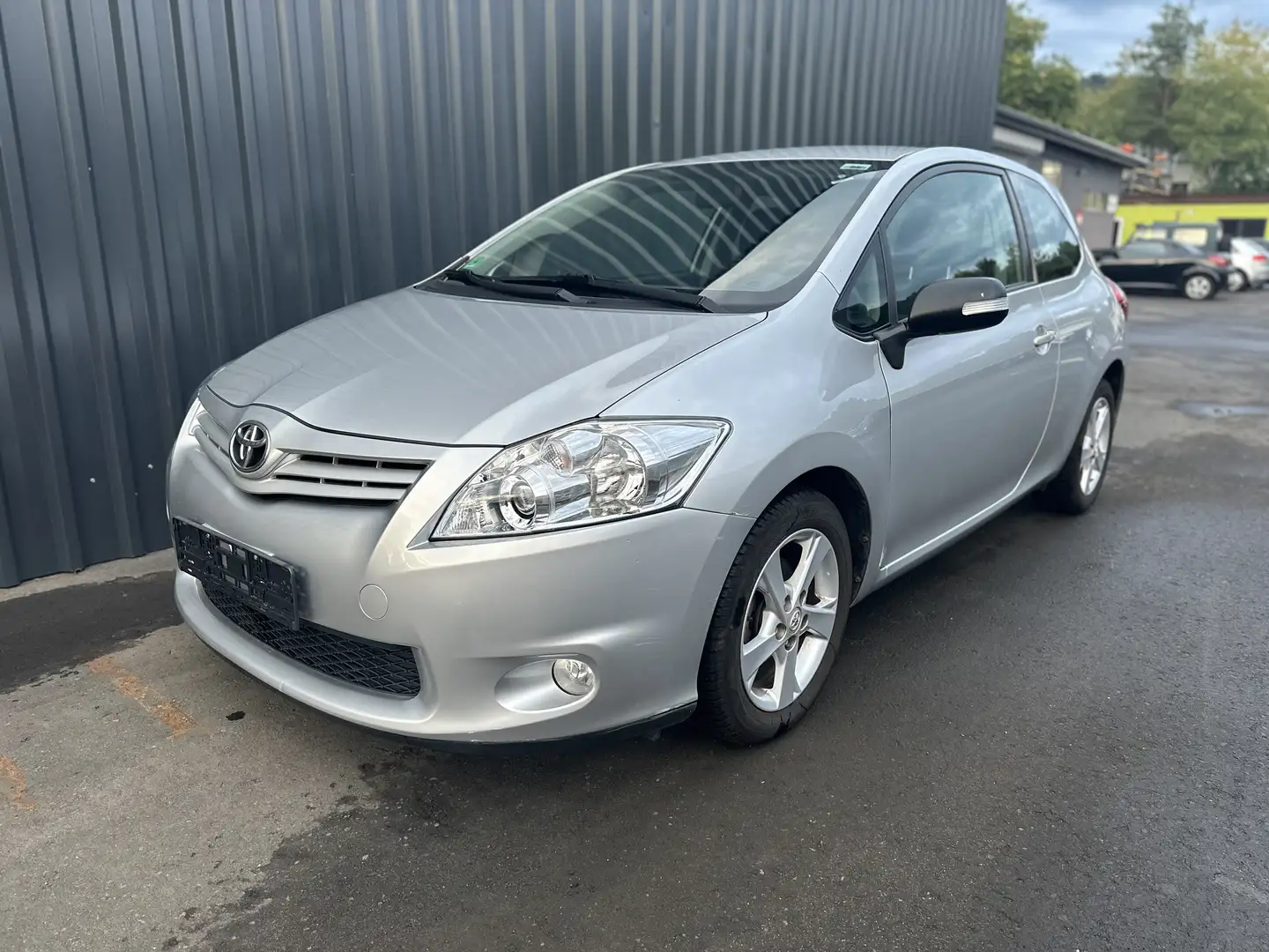 Toyota Auris 1.3 VVTI, Klima, 1.Hand, Scheckheftgepfelgt Silber - 1
