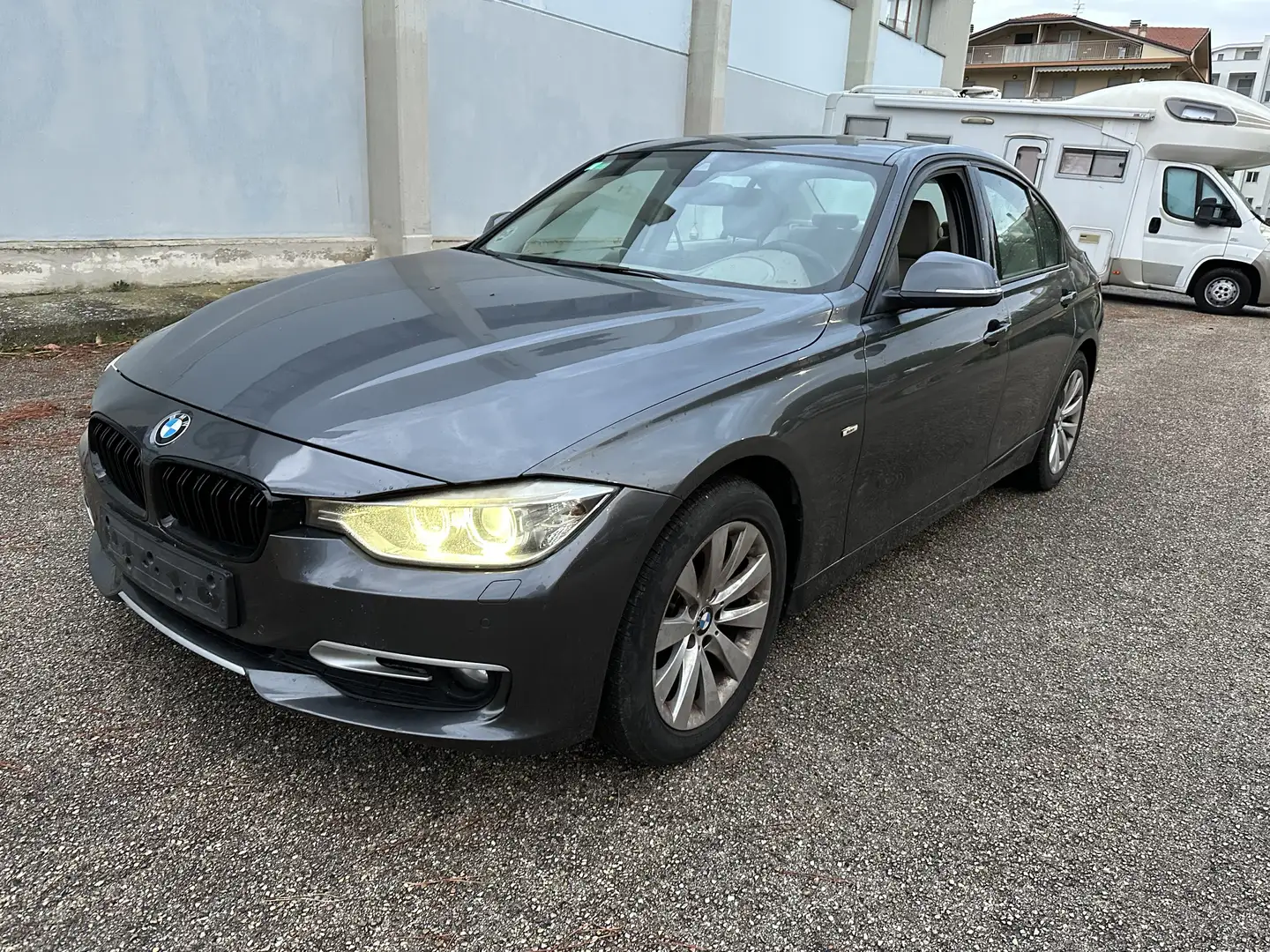 BMW 320 320d Futura c/pelle 184cv - 1
