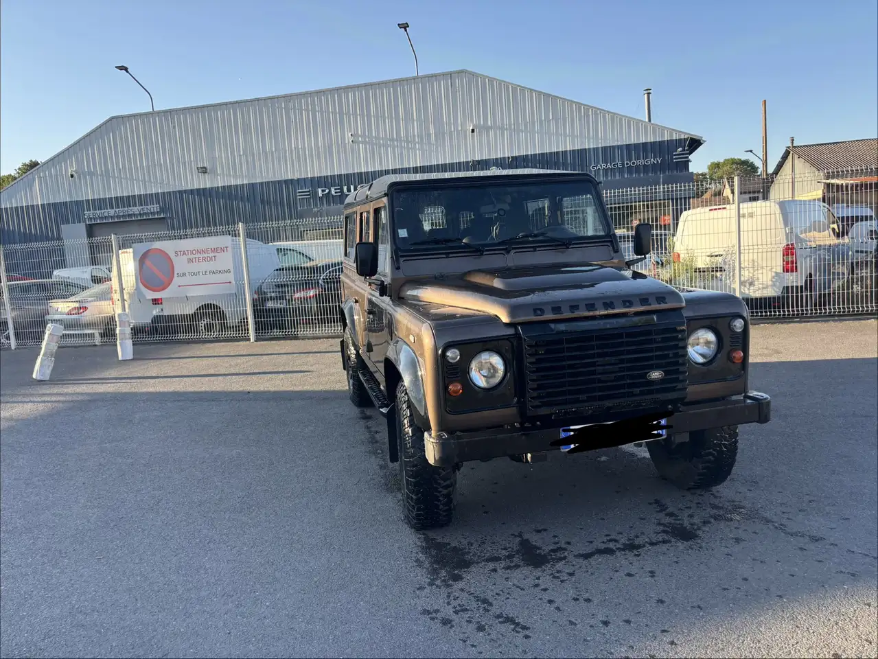 Land Rover Defender