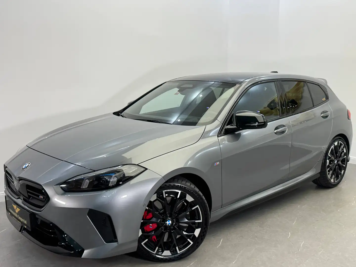BMW 135 M135i xDrive (F70) Aut. // M-SPORT PRO // BLICKFANG // TOP ZUSTAND // Grau - 2