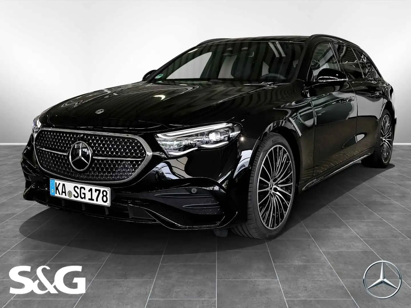 Mercedes-Benz E 220 d T AMG 360°+DIG-LED+Pano+AHK+Distronic+20 Schwarz - 1