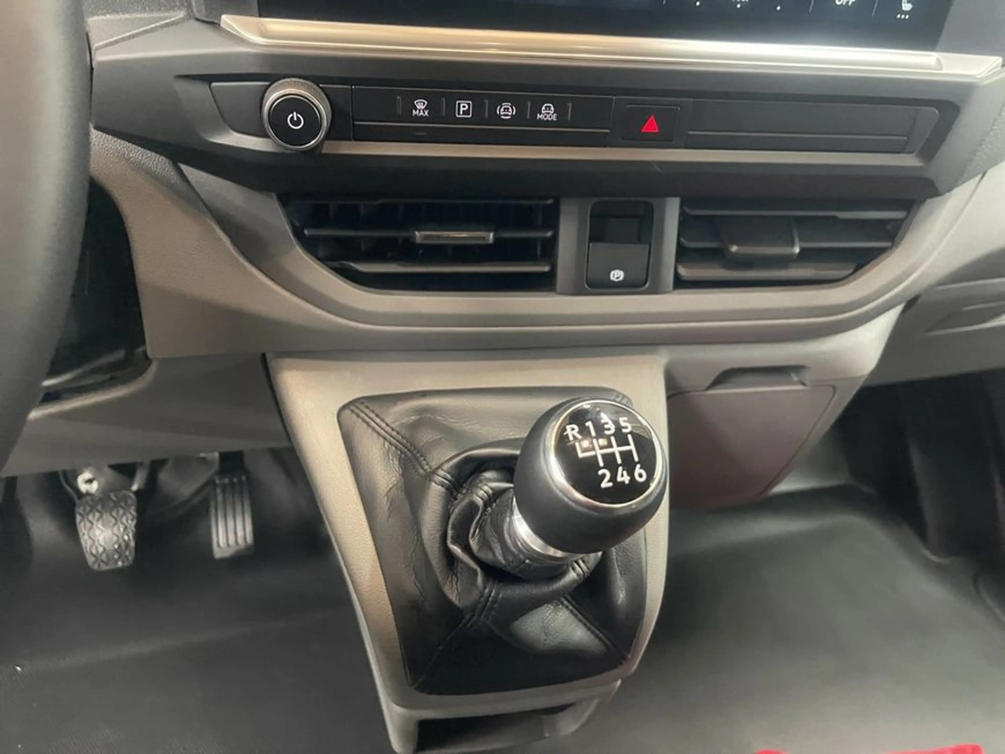 Volkswagen Transporter Transporter Kombi 2,0 TDI, Sitzpaket, ACC, RFK — photo 14