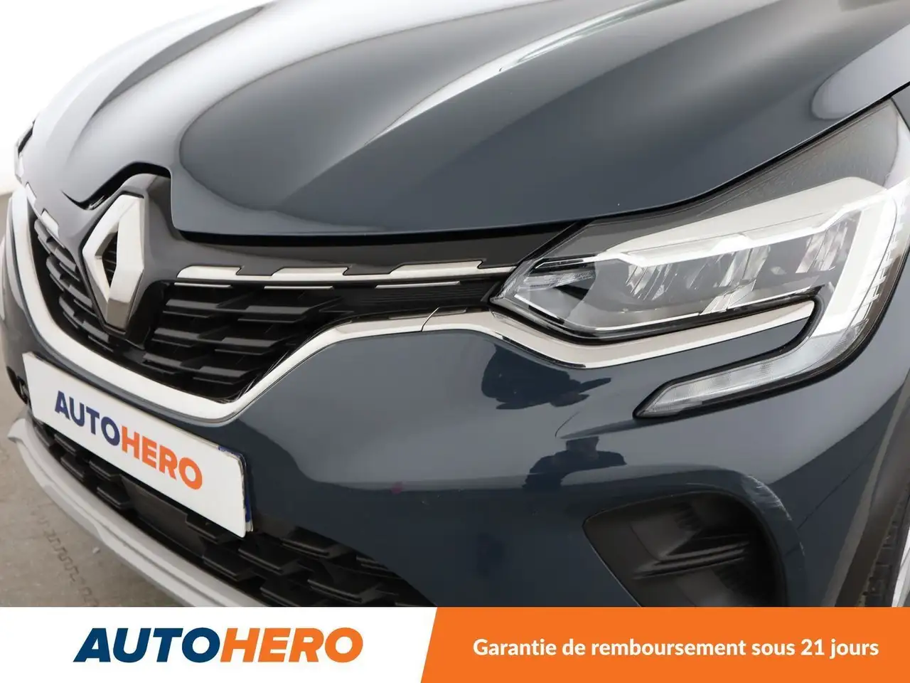 Renault Captur — photo 28