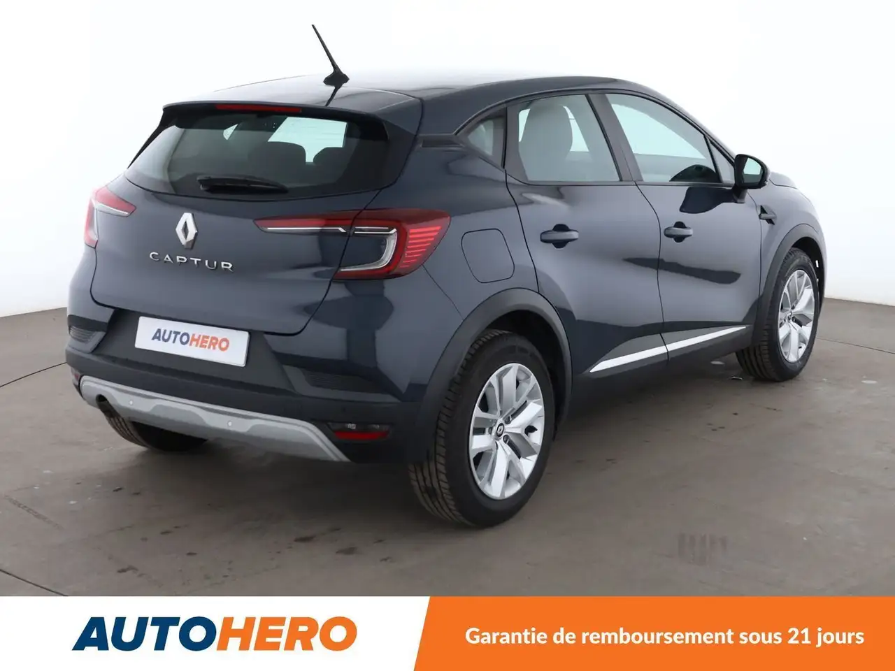 Renault Captur — photo 6