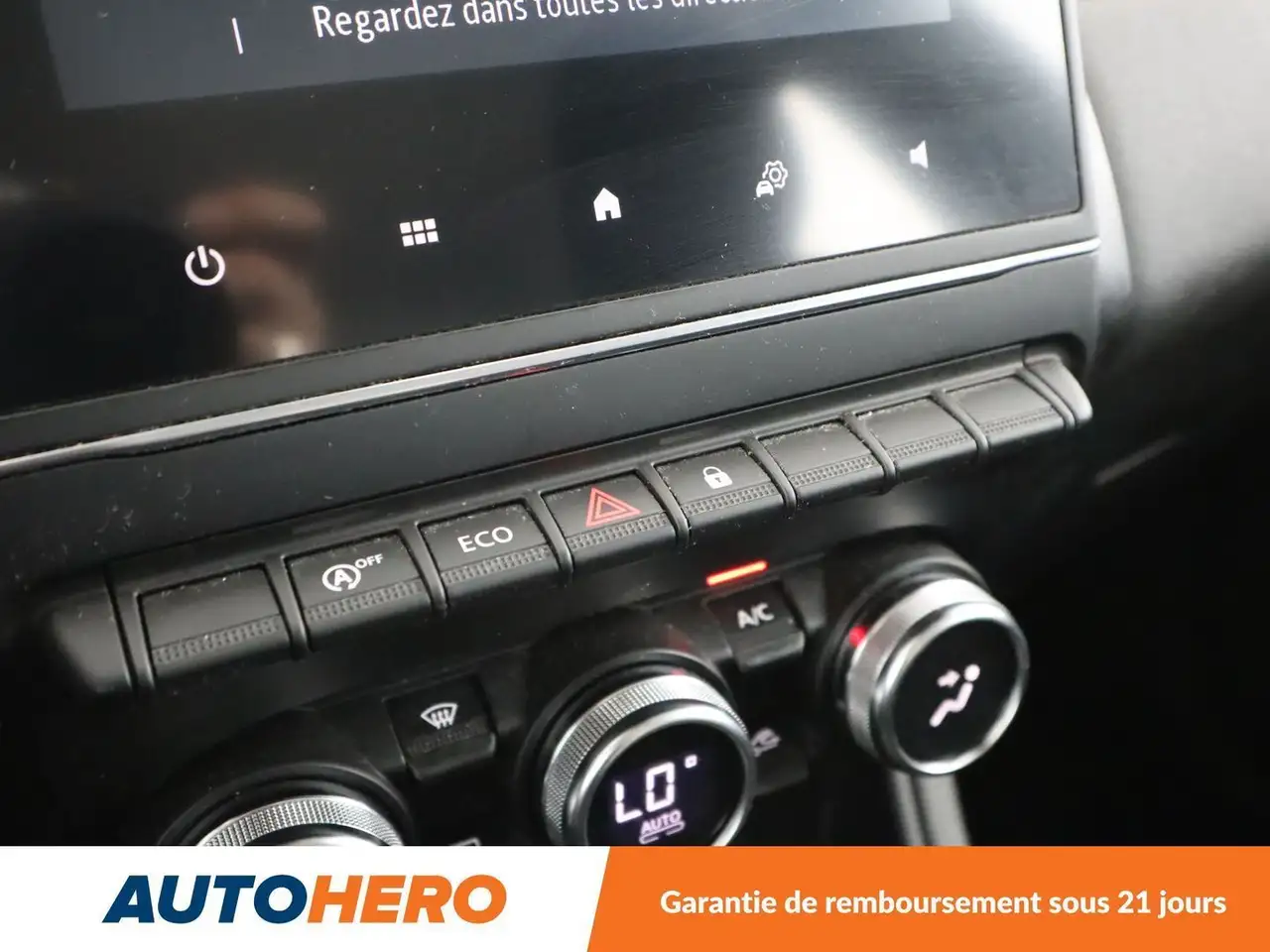 Renault Captur — photo 23