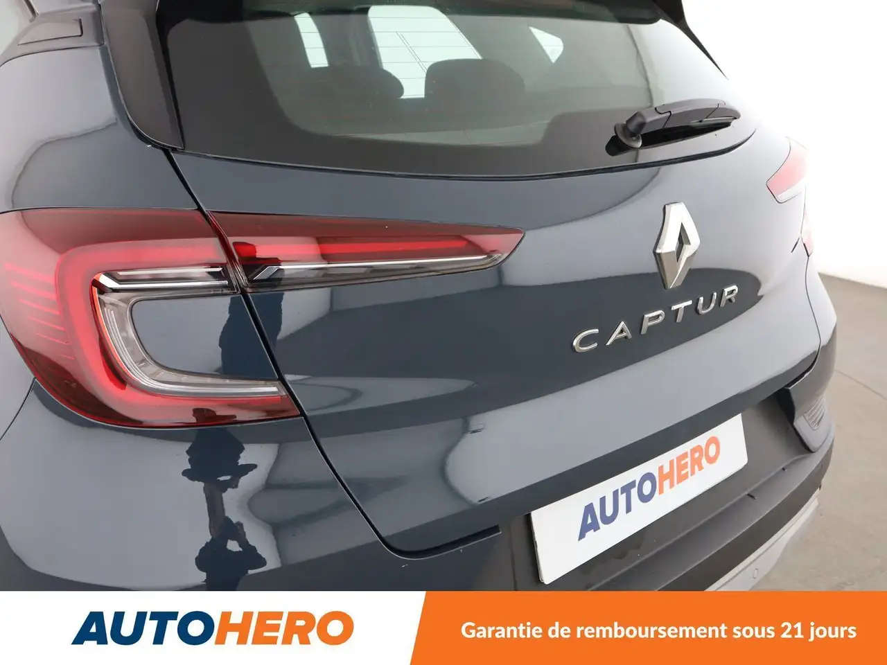 Renault Captur — photo 30