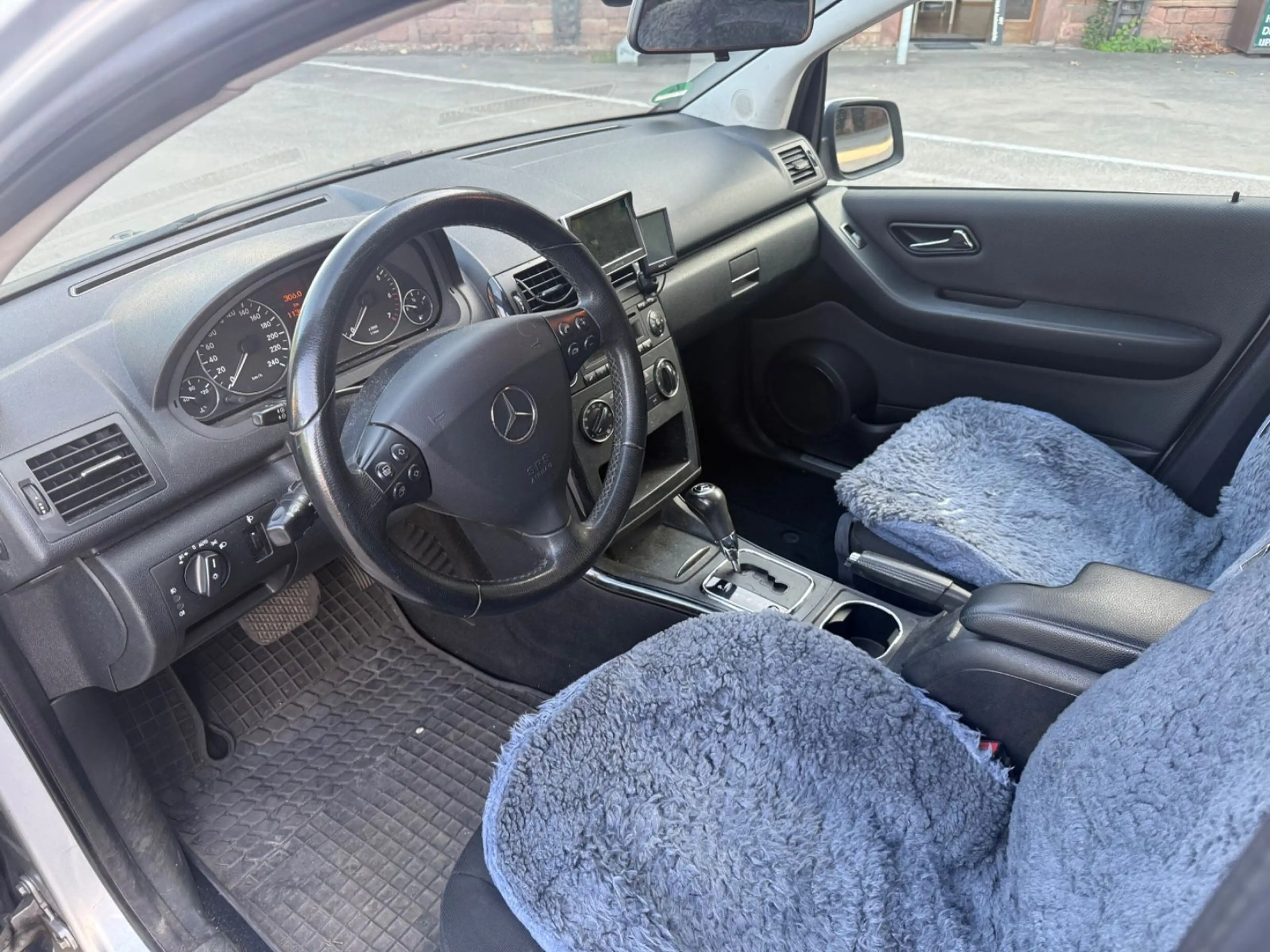 Mercedes-Benz A 180 5-türig/Automatik/Angängerkupplung — photo 9