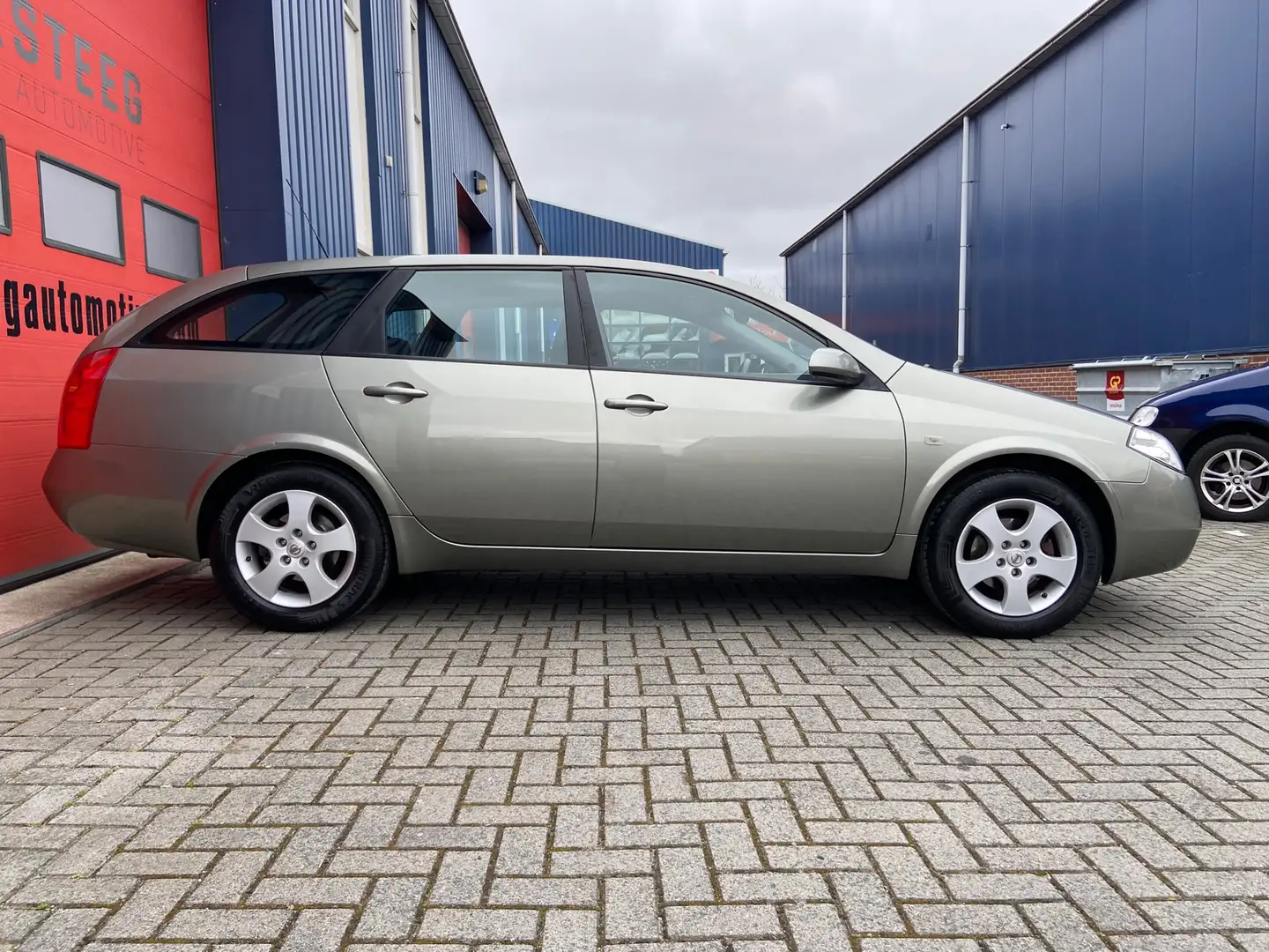 Nissan Primera Estate 1.8 Visia| Goed onderhouden | Clima | Navi Gris - 2