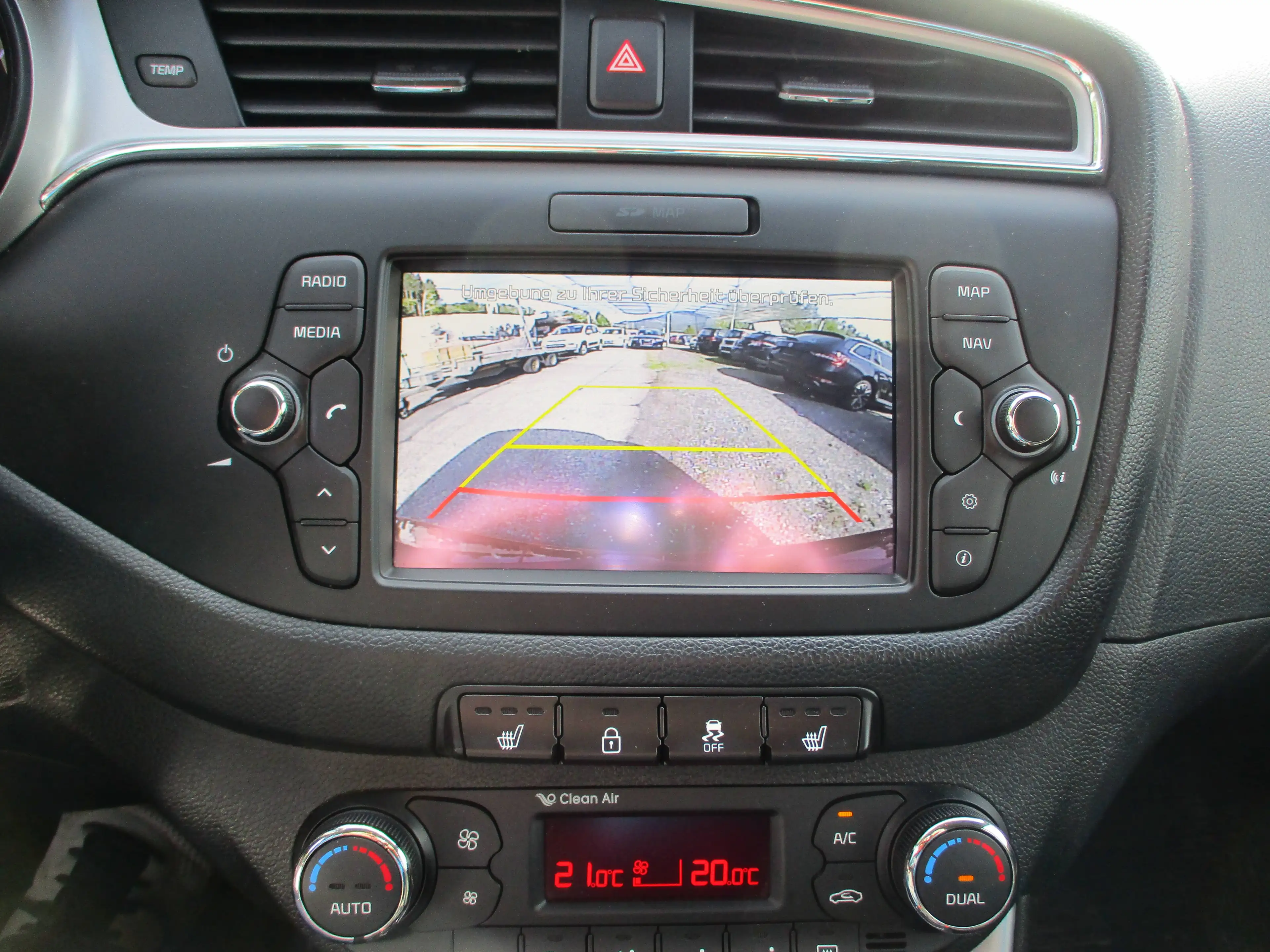 Kia Ceed / cee'd — photo 12