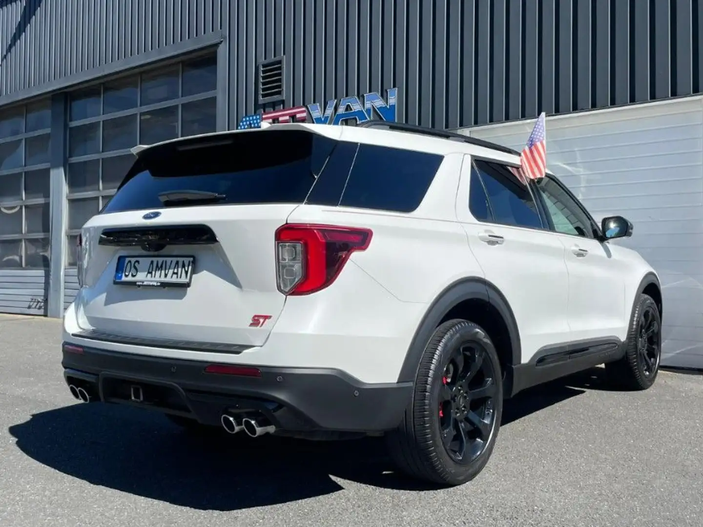 Ford Explorer Limited 3.0 ST 400PS Leder Pano B&O 21" Weiß - 2