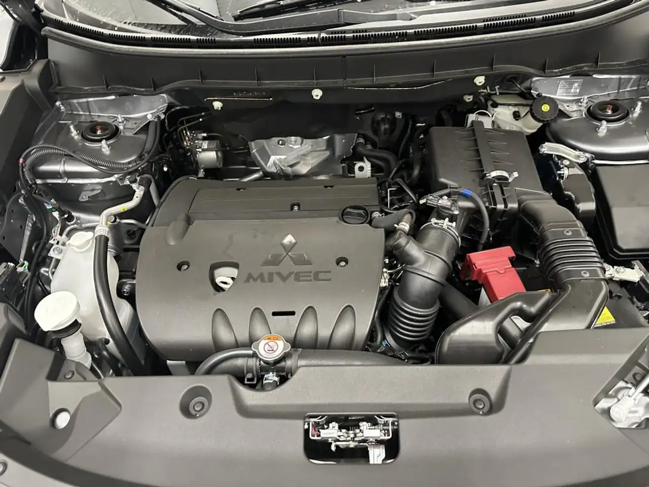 Mitsubishi RVR снимка Mitsubishi RVR