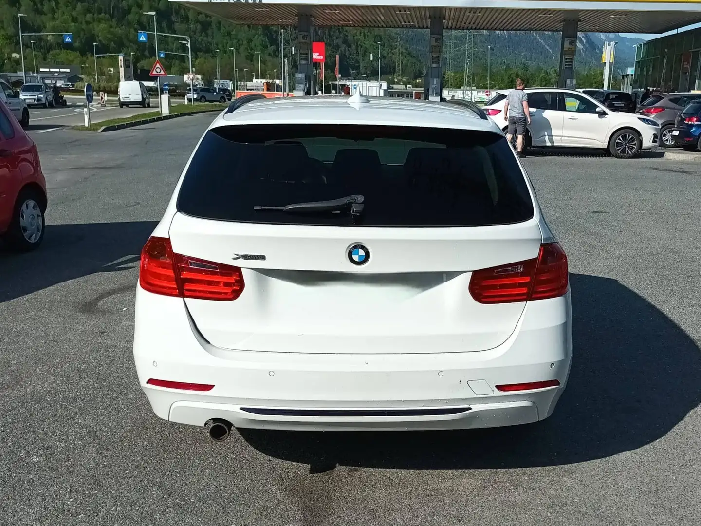 BMW 318 318d xDrive Touring Weiß - 2