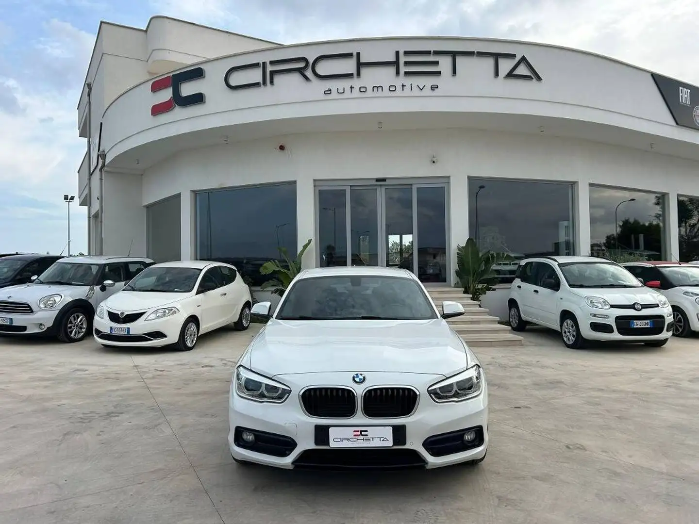 BMW 116 116d eff.dynamics Sport 5p Bianco - 1