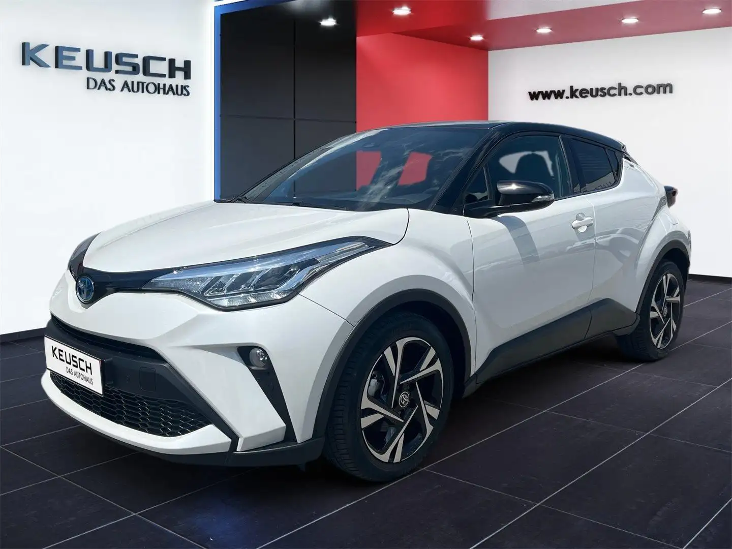 Toyota C-HR 1,8 Hybrid ACTIVE DRIVE CVT Blanc - 2