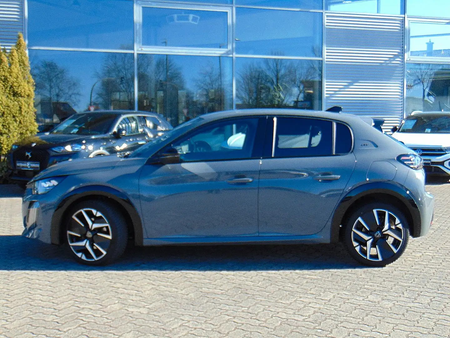Peugeot 208 GT 1.2 PureTech - 360°Cam - LED - Grau - 2
